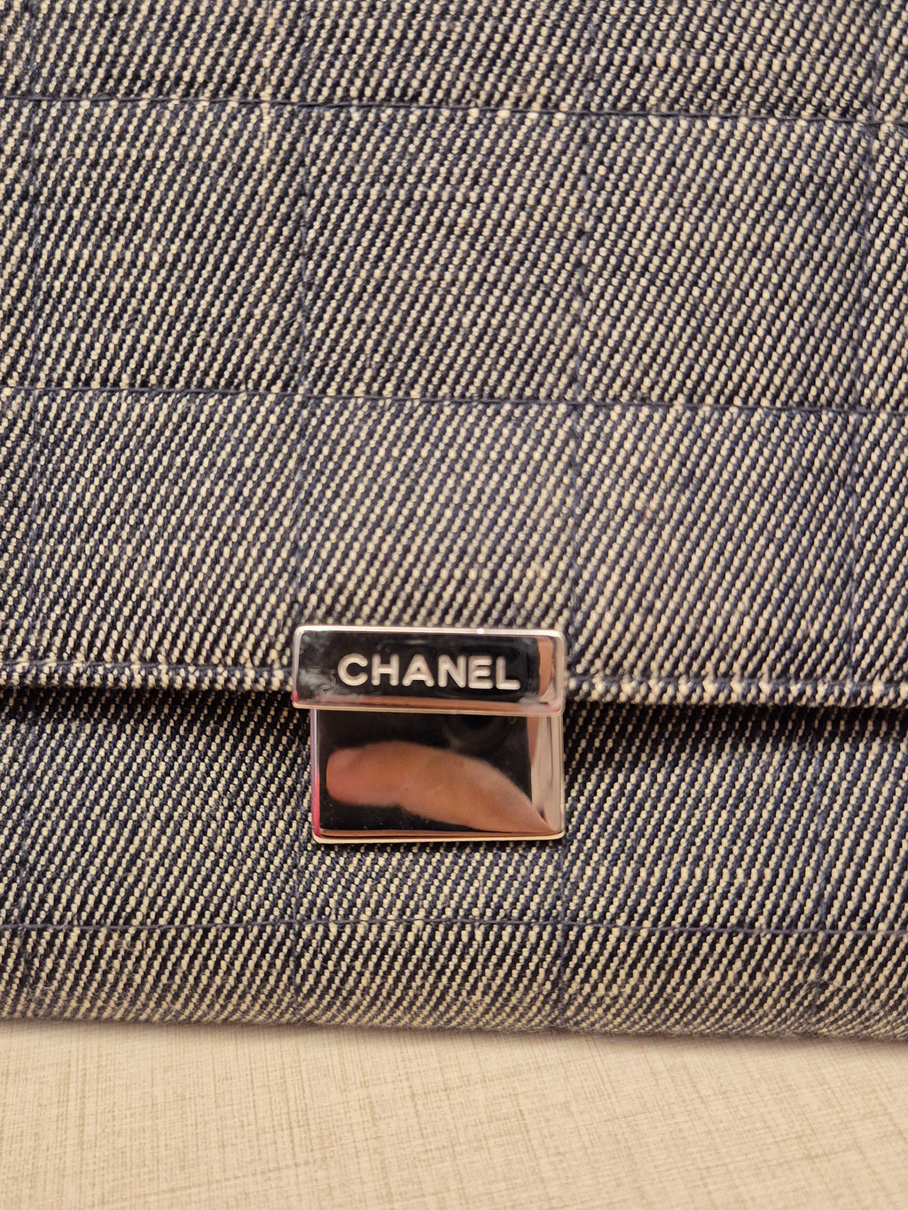Chanel CC Choco bar