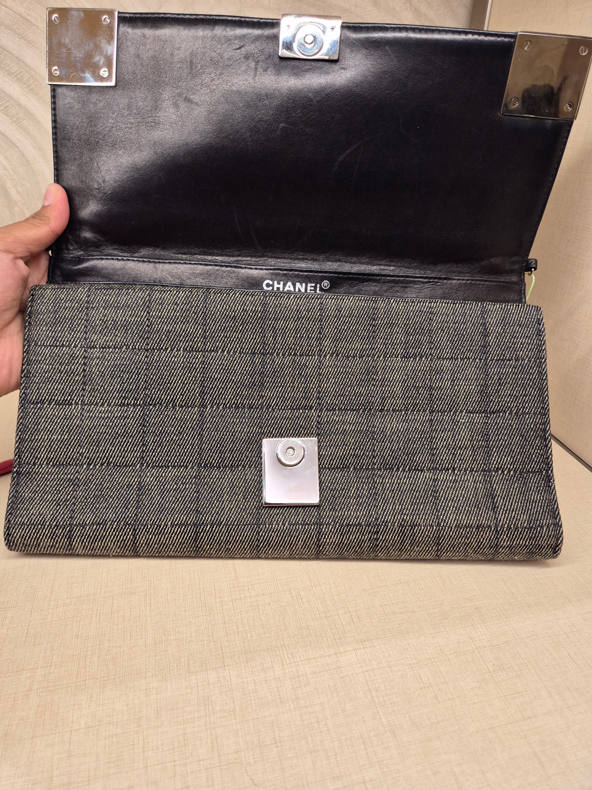 Chanel CC Choco bar