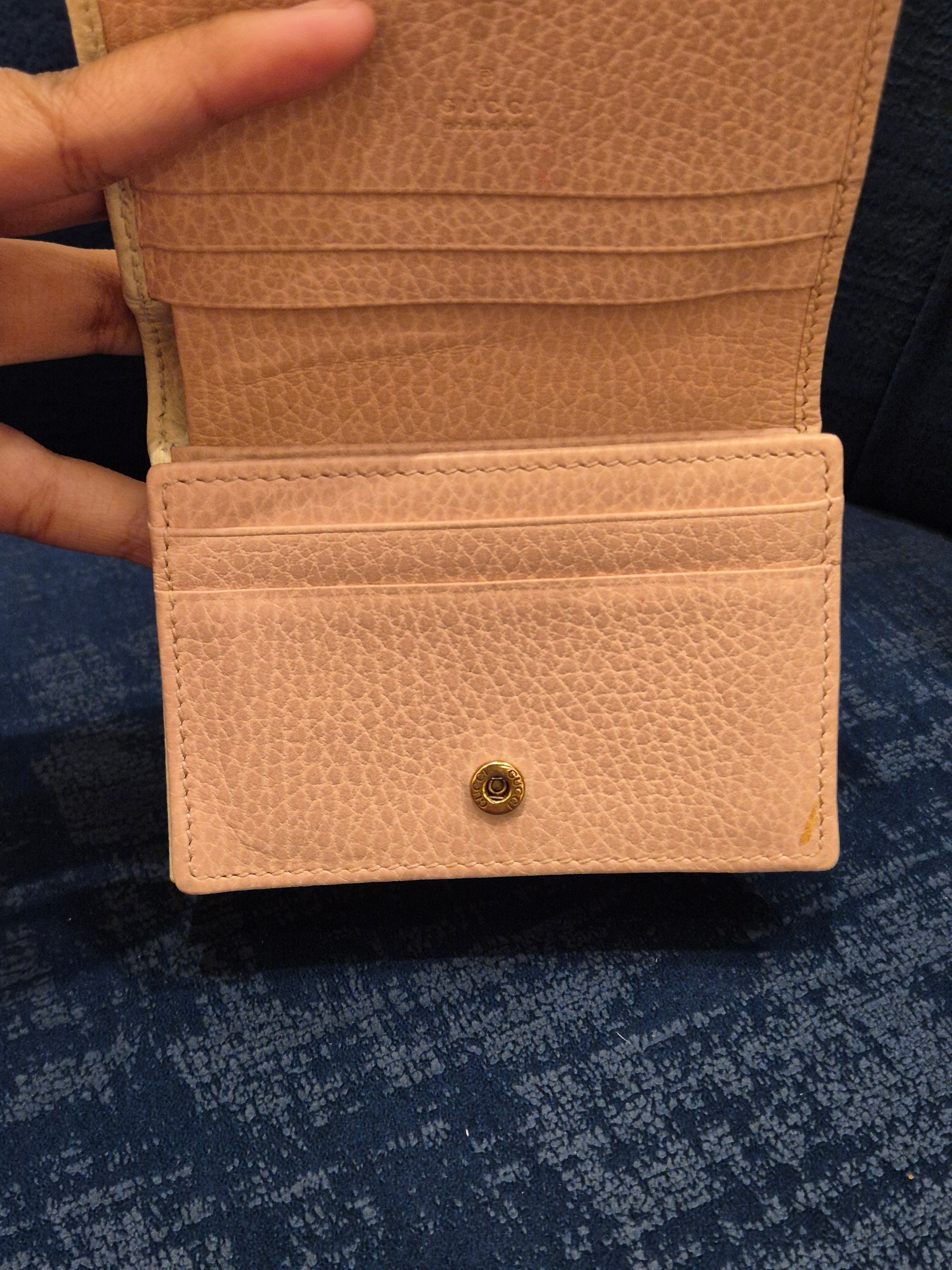 Gucci Compac Wallet Pita