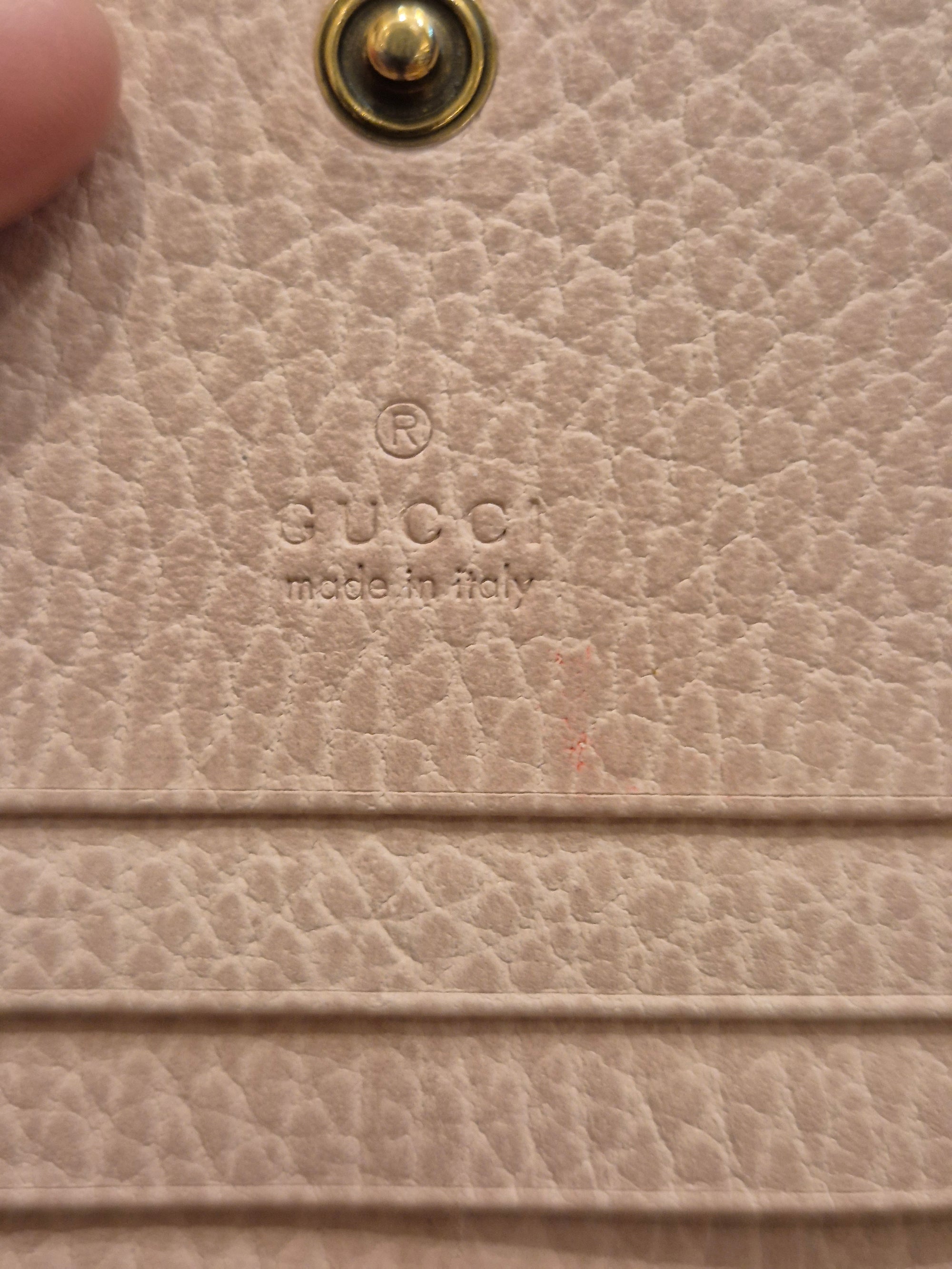 Gucci Compac Wallet Pita