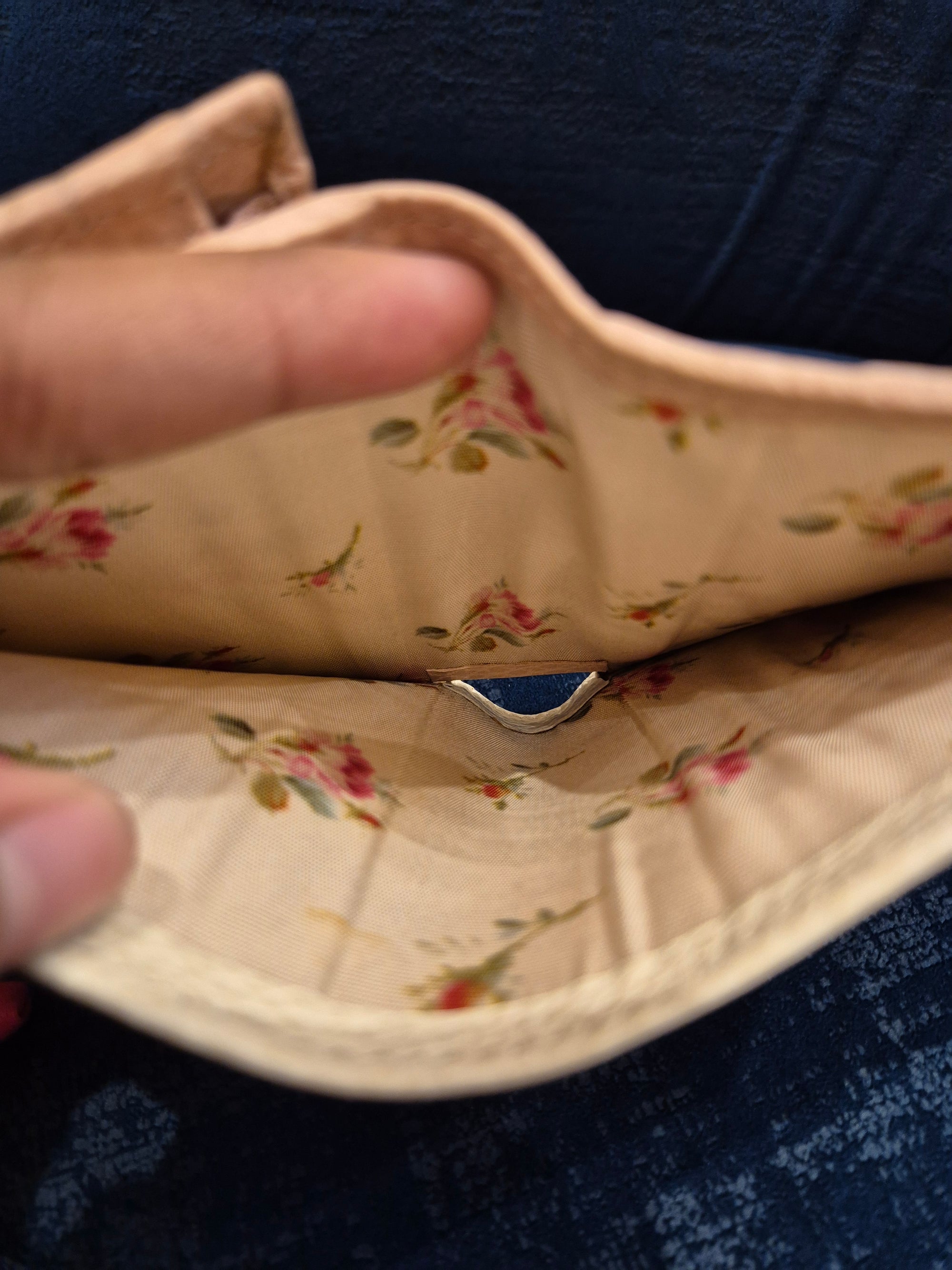Gucci Compac Wallet Pita