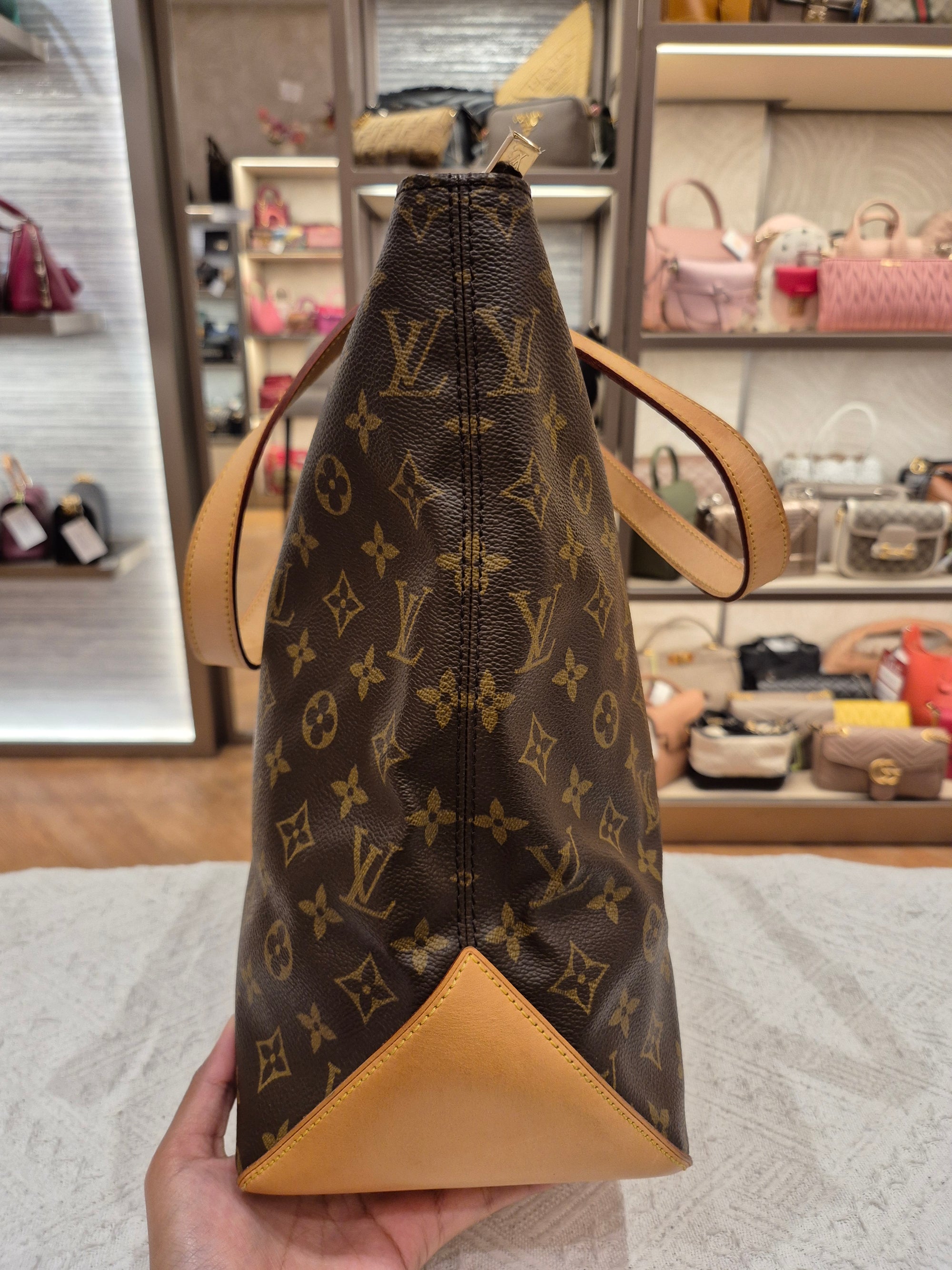 Louis Vuitton Cabas Mezzo Monogram
