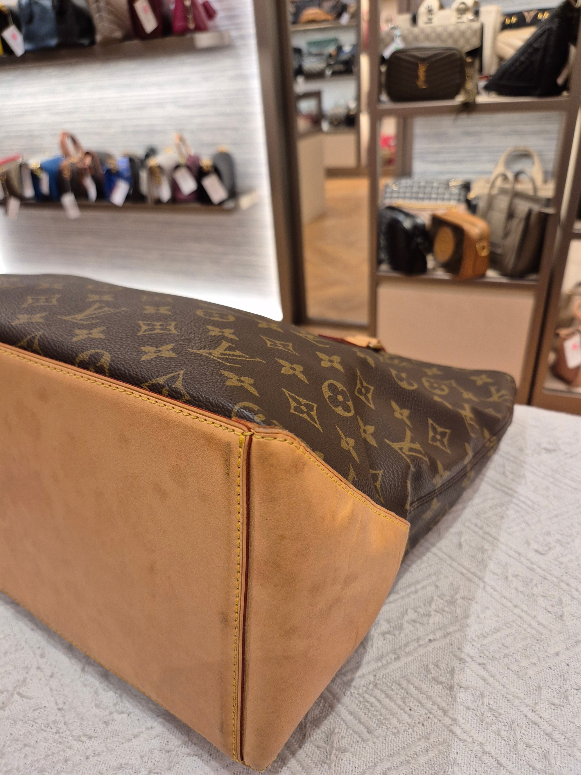 Louis Vuitton Cabas Mezzo Monogram