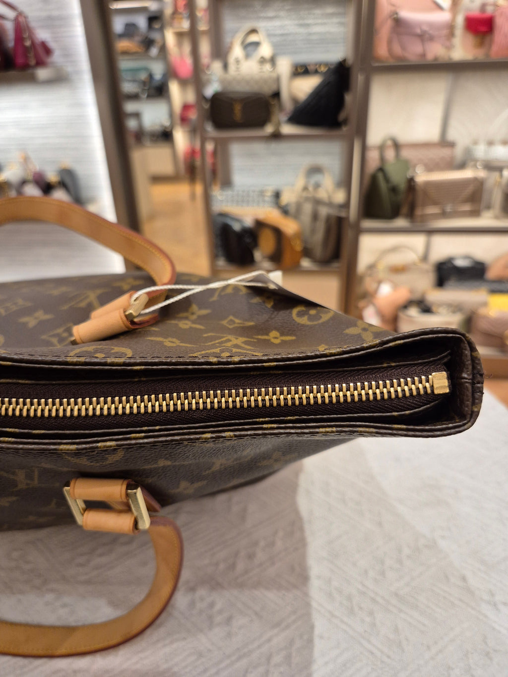Louis Vuitton Cabas Mezzo Monogram