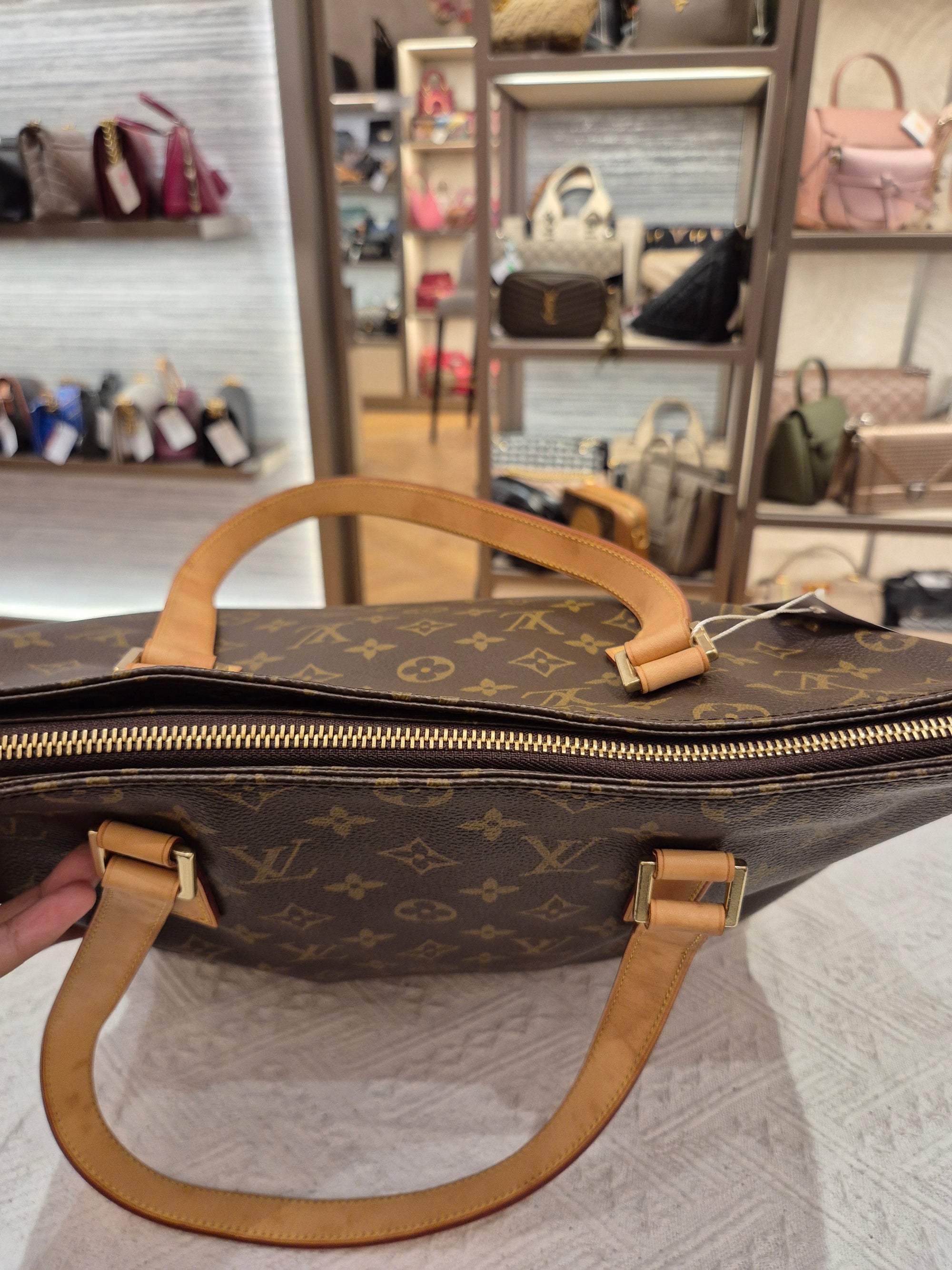 Louis Vuitton Cabas Mezzo Monogram