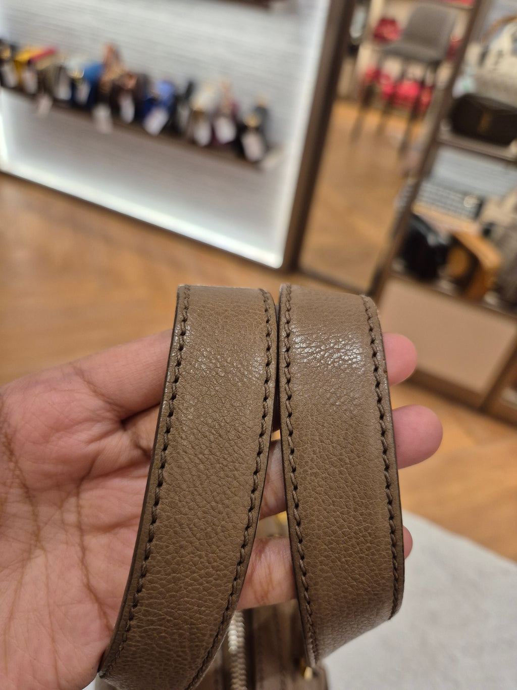 Saint Laurent Muse Shoulder