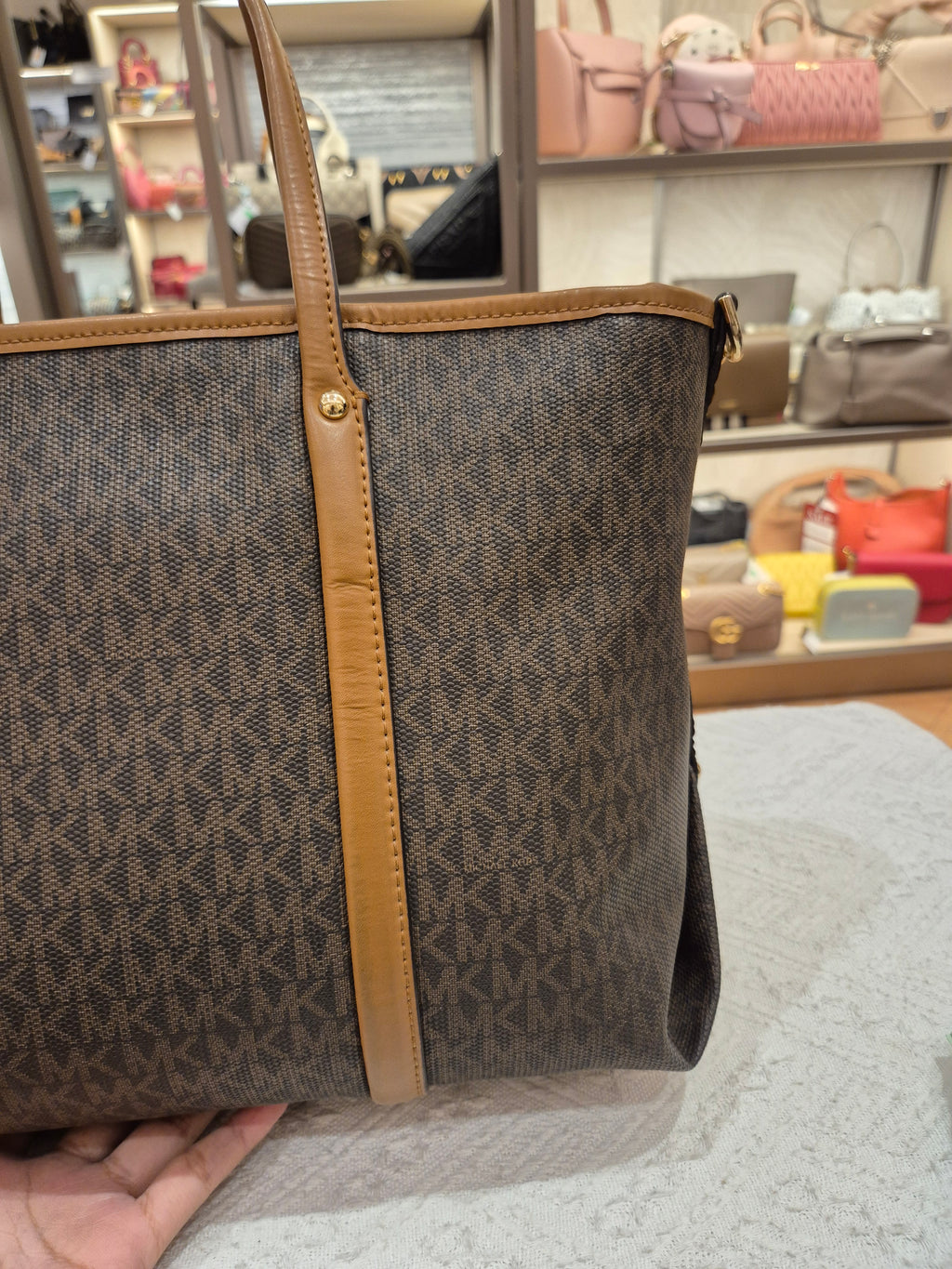 Michael Kors Convertible Signature