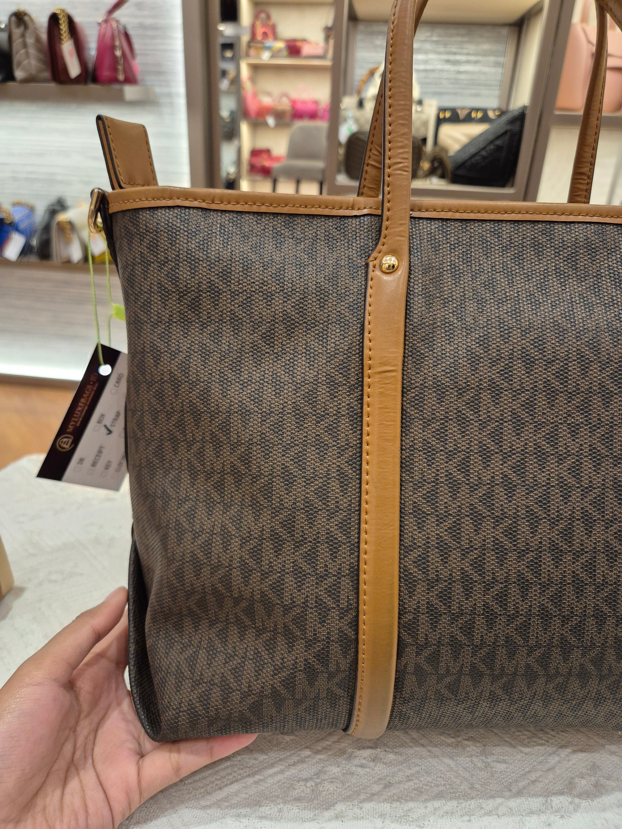 Michael Kors Convertible Signature