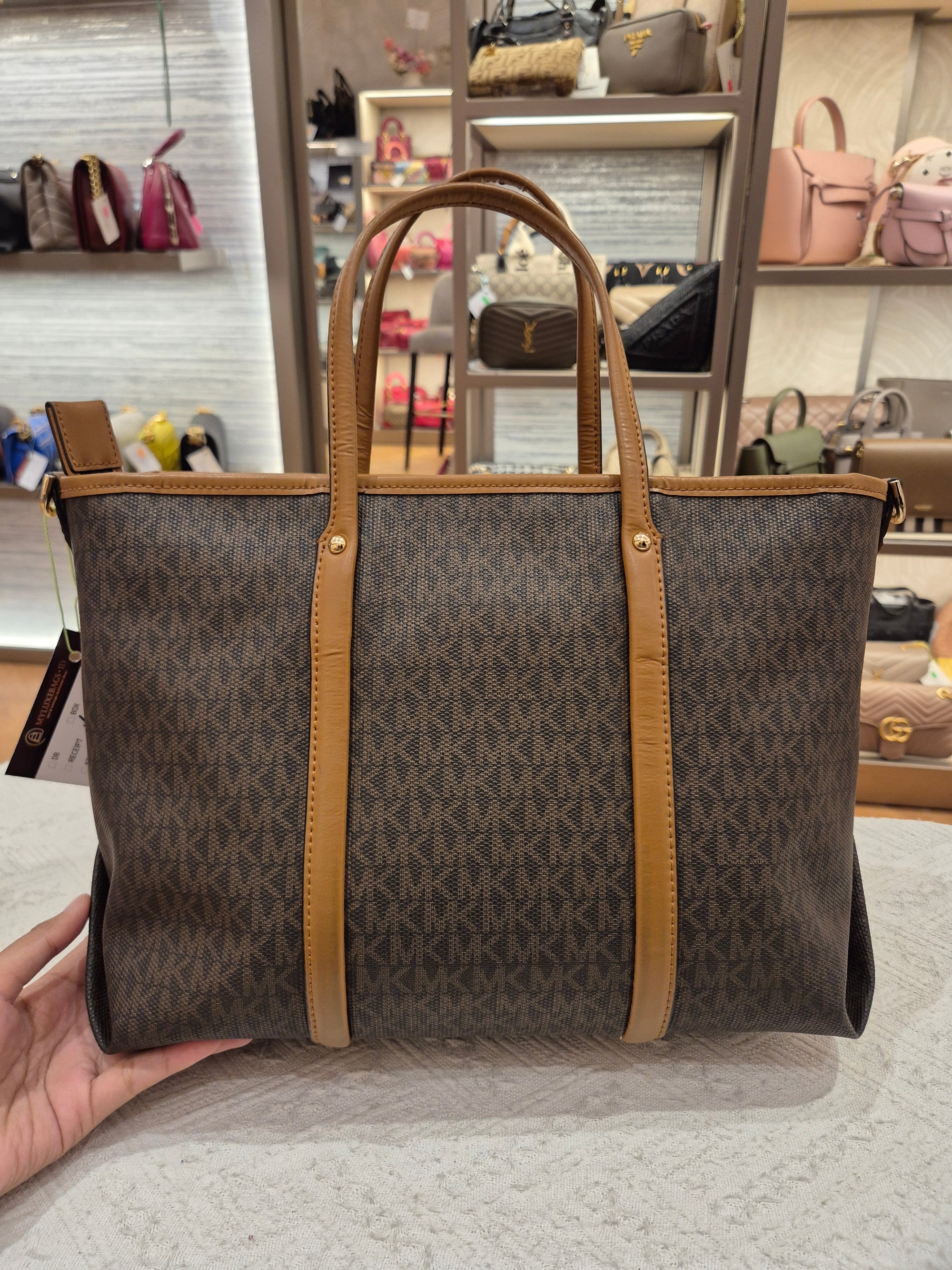 Michael Kors Convertible Signature