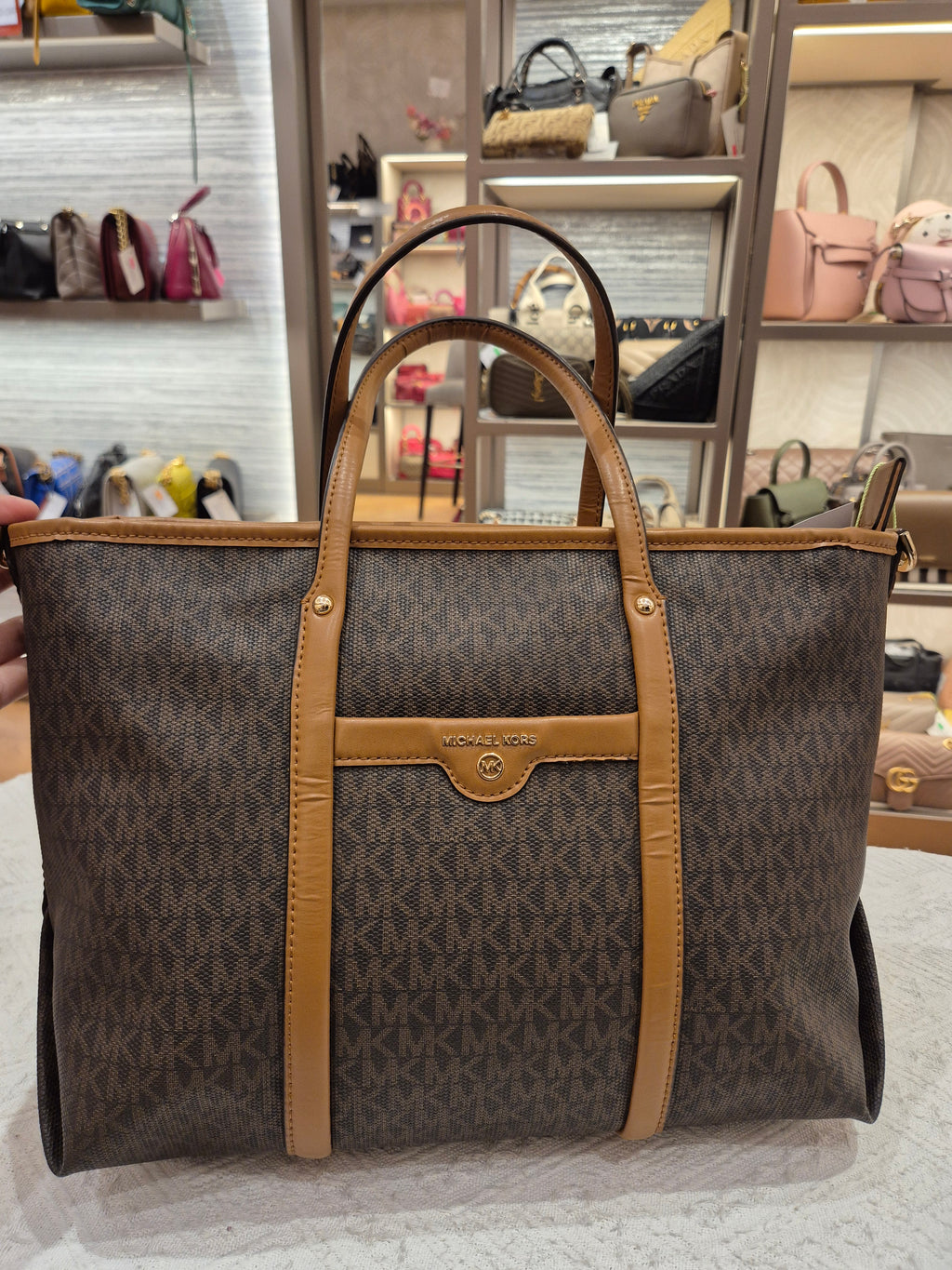 Michael Kors Convertible Signature