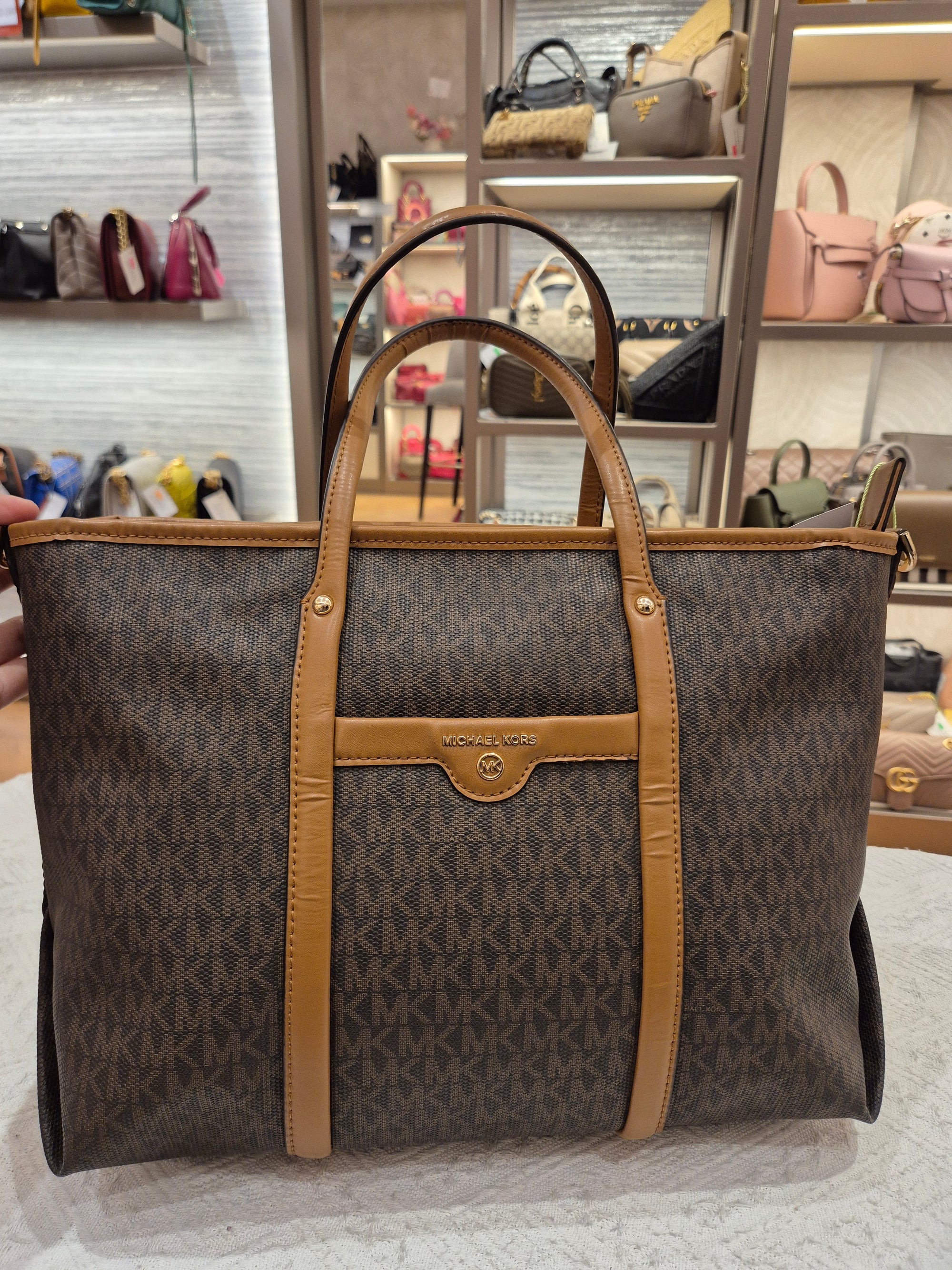 Michael Kors Convertible Signature