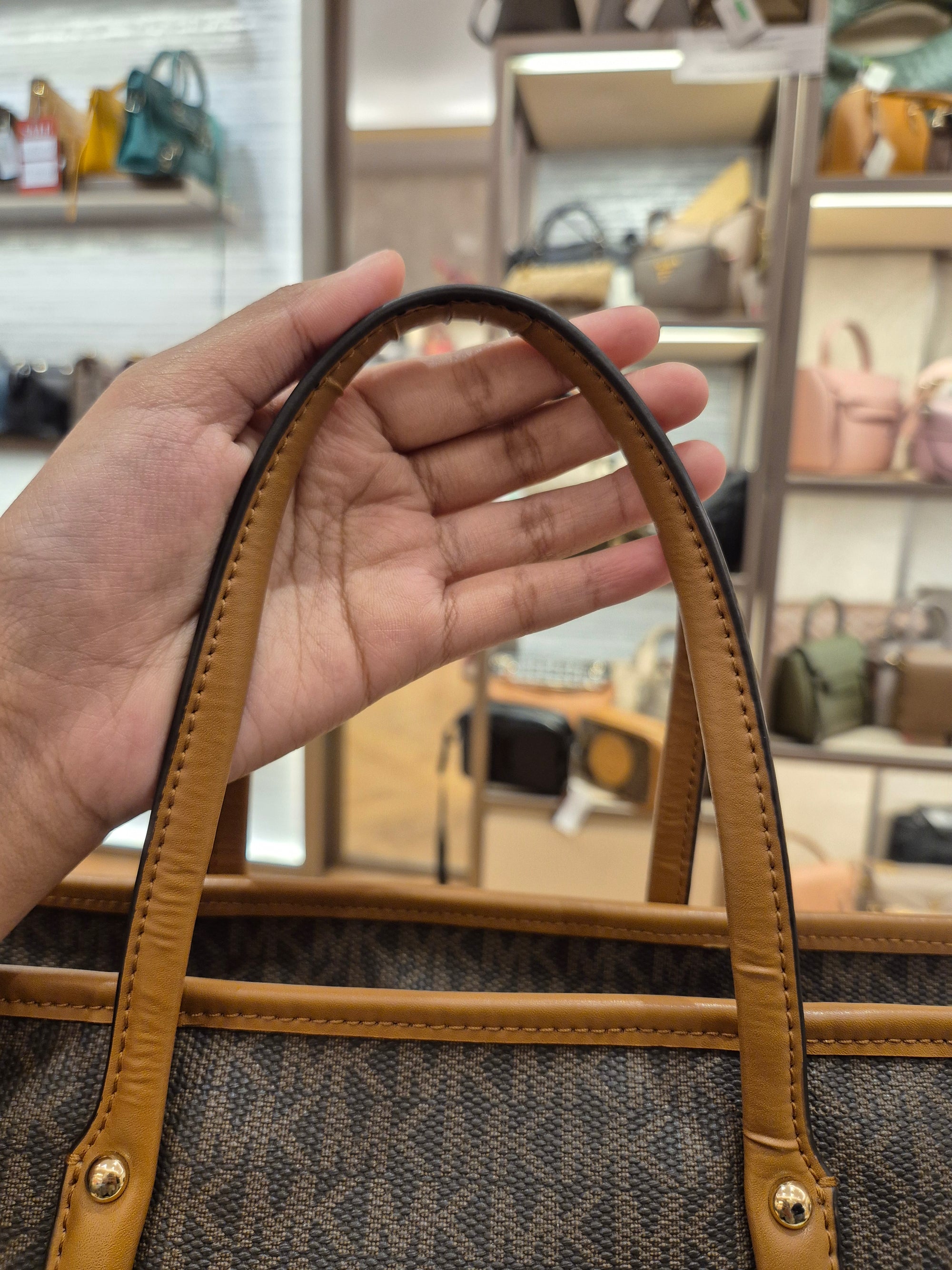 Michael Kors Convertible Signature