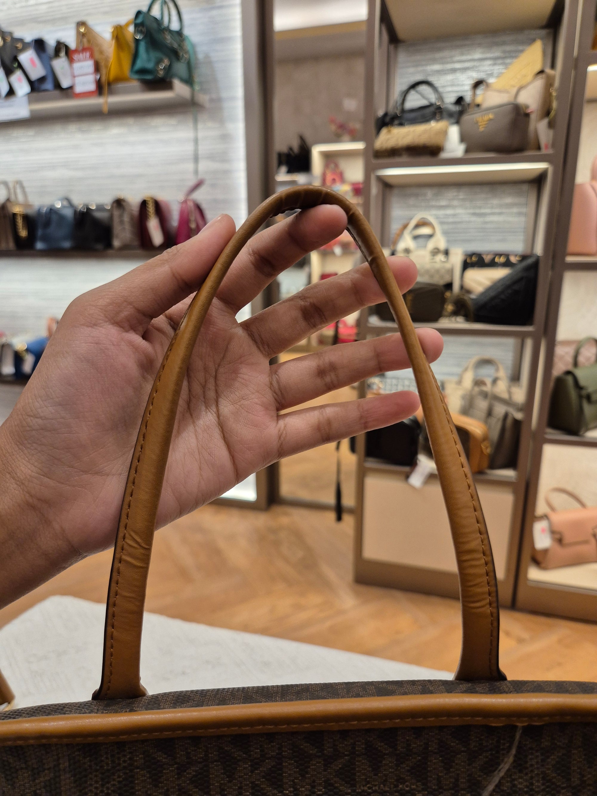 Michael Kors Convertible Signature