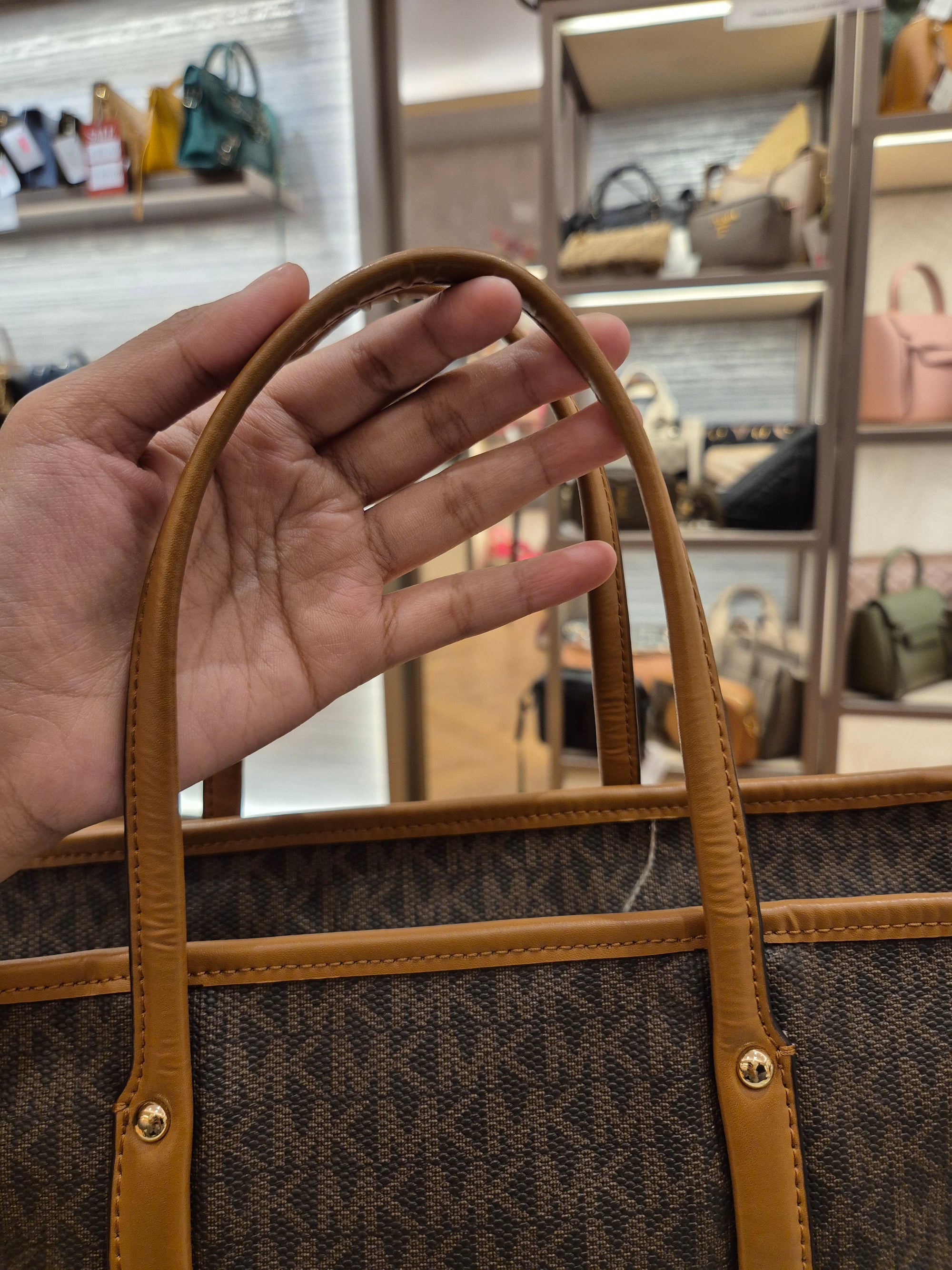 Michael Kors Convertible Signature