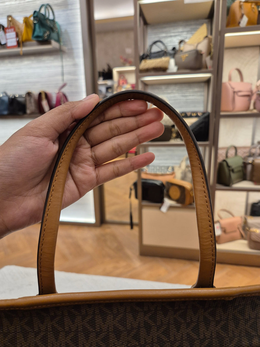 Michael Kors Convertible Signature