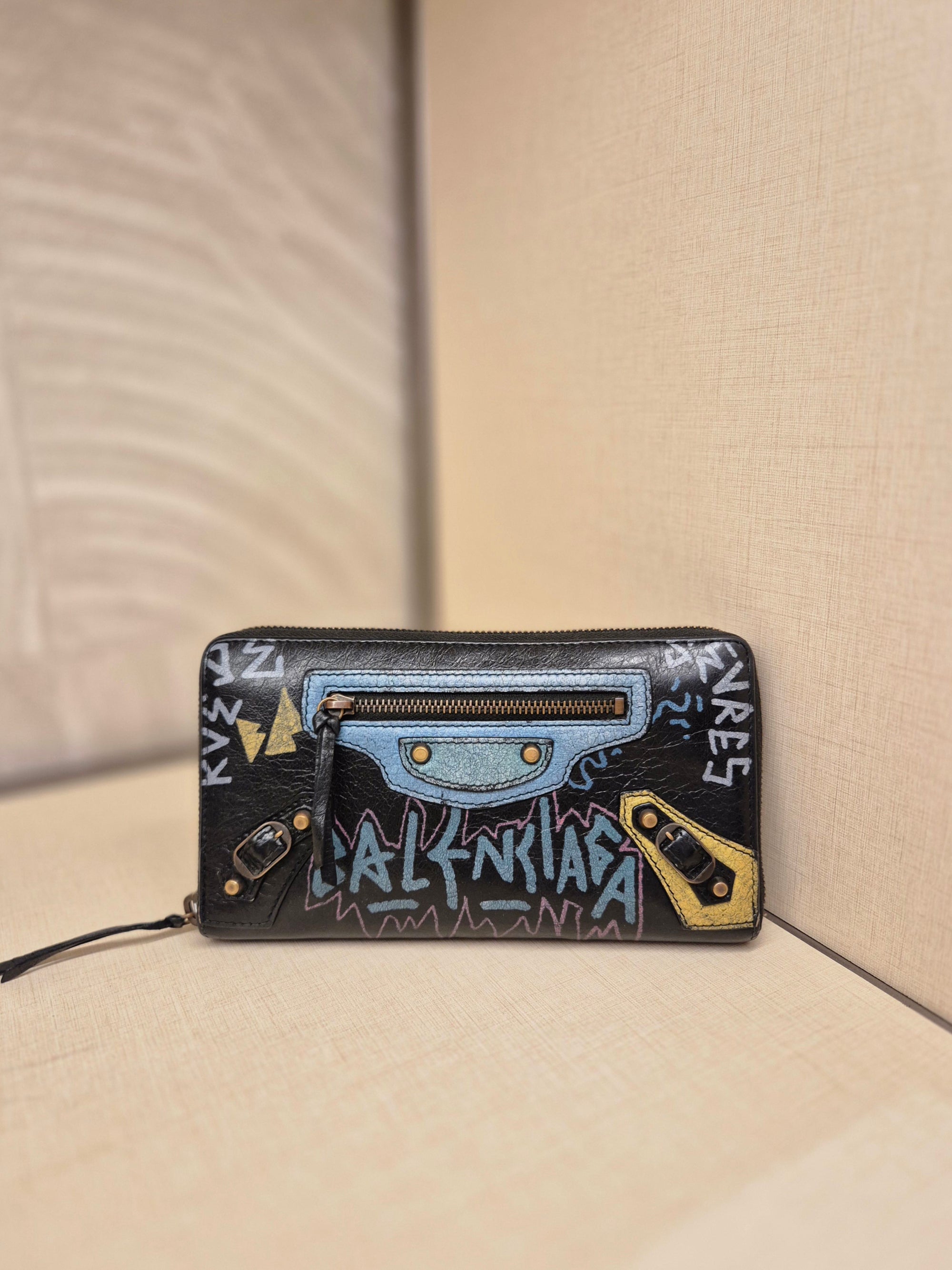 Balenciaga Zip Long wallet Grafitti