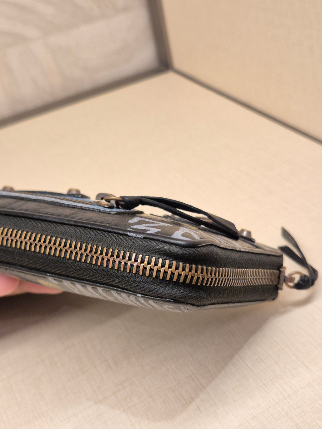 Balenciaga Zip Long wallet Grafitti