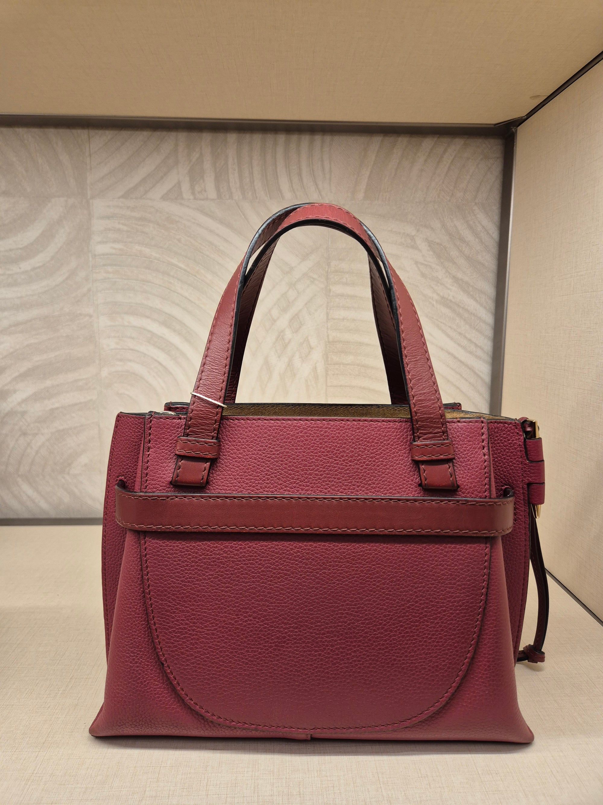 Loewe Gate Tophand