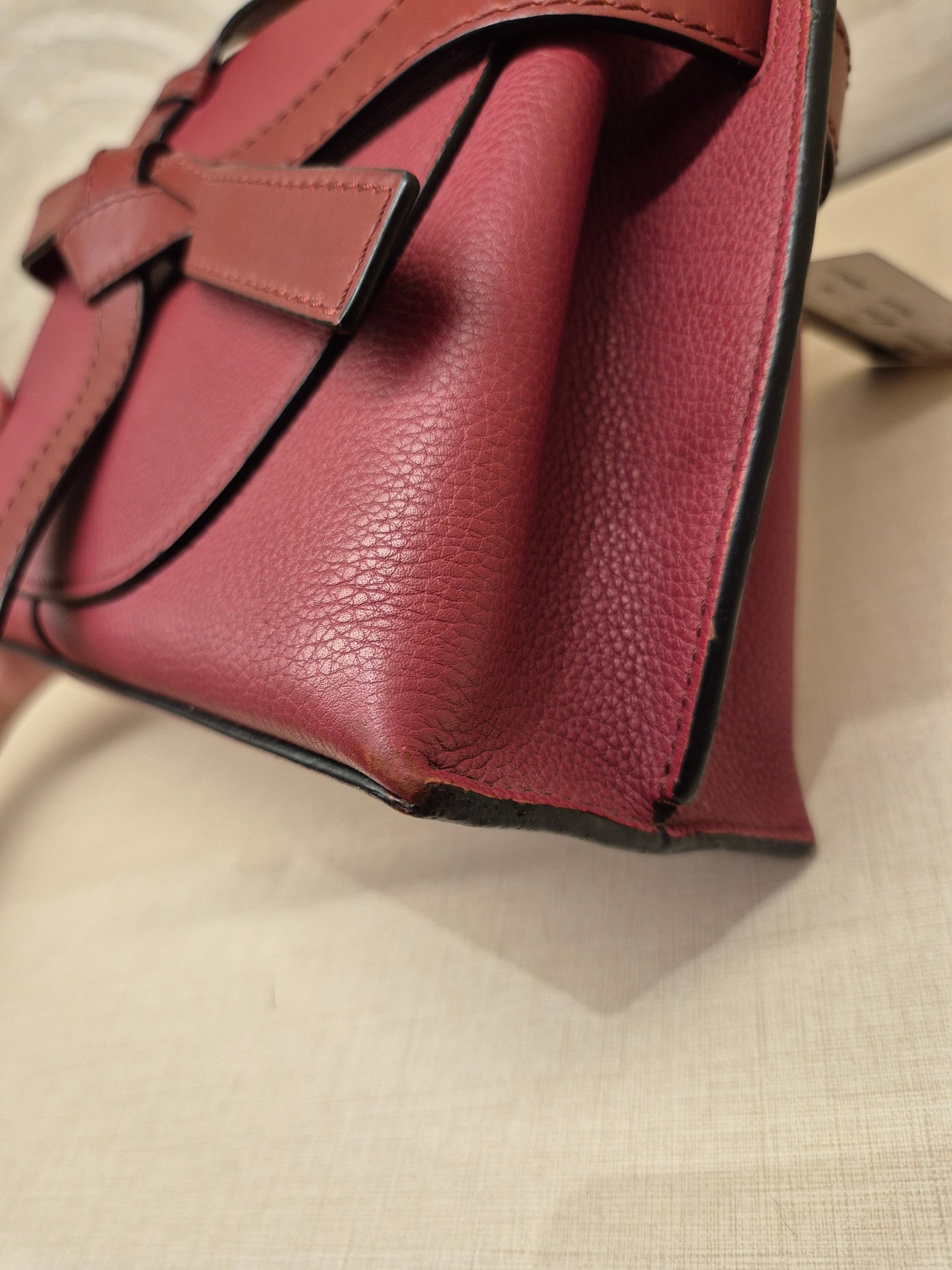 Loewe Gate Tophand