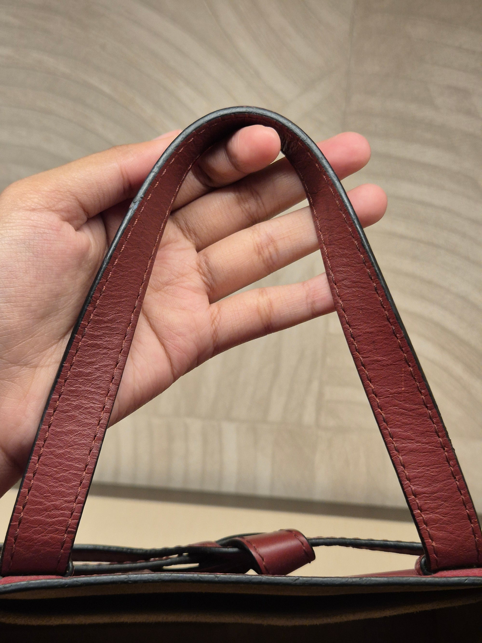 Loewe Gate Tophand