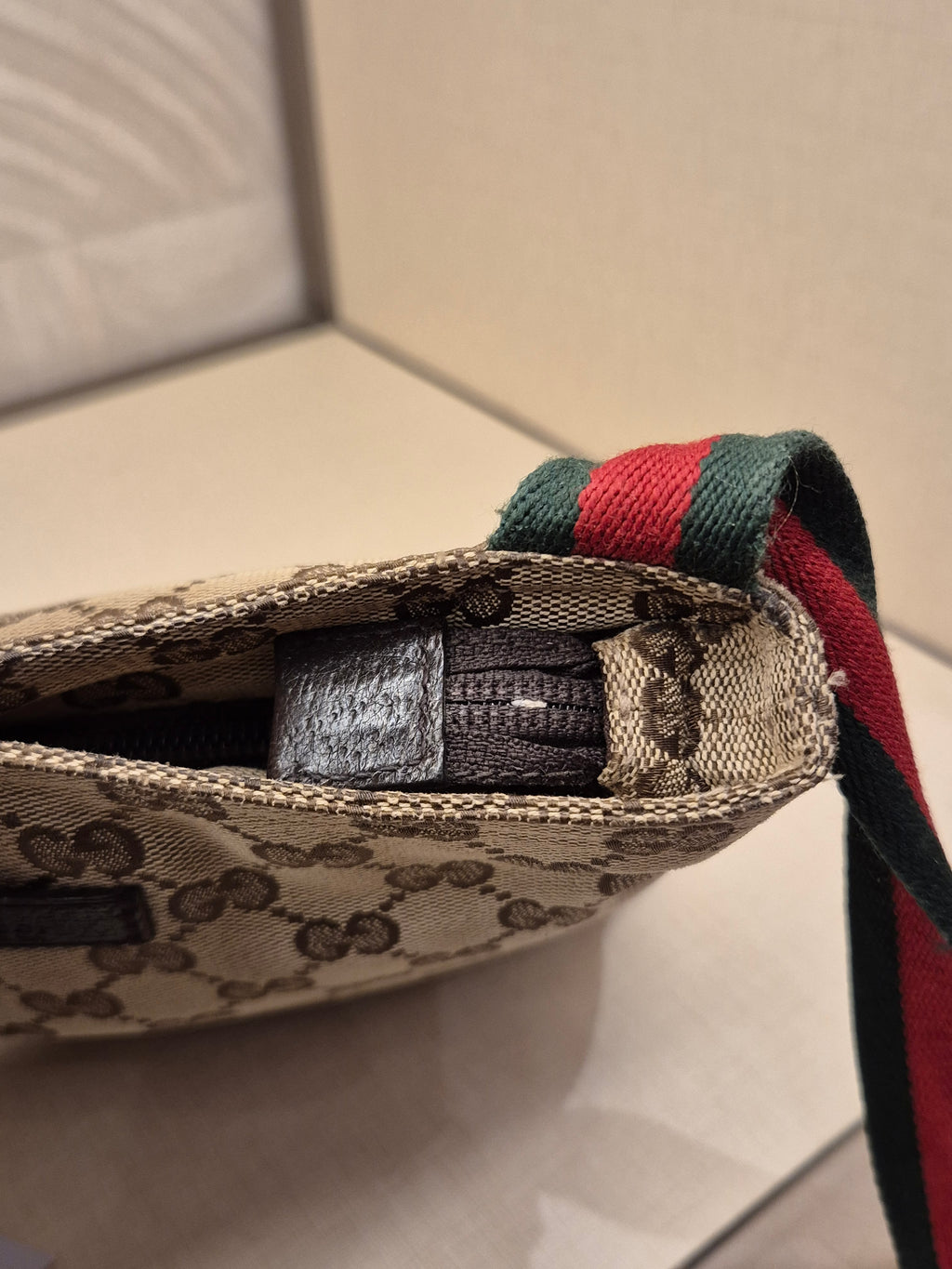 Gucci Mesenger Monogram