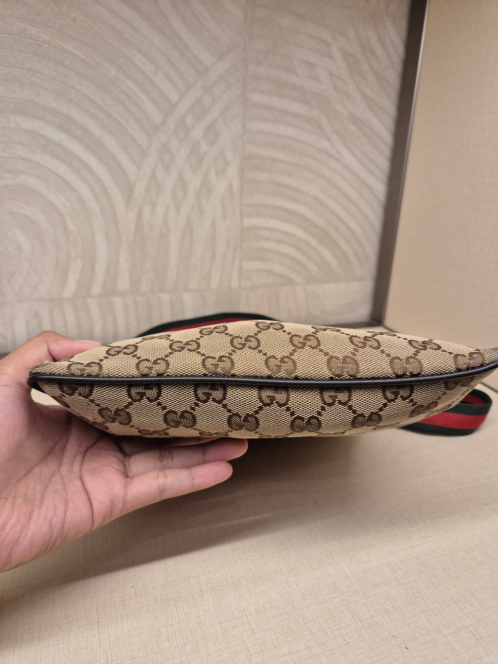 Gucci Mesenger Monogram