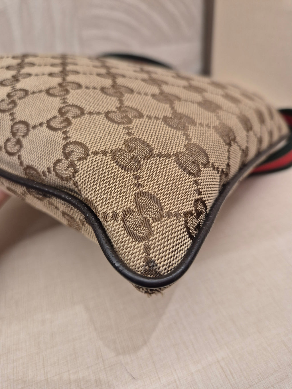 Gucci Mesenger Monogram