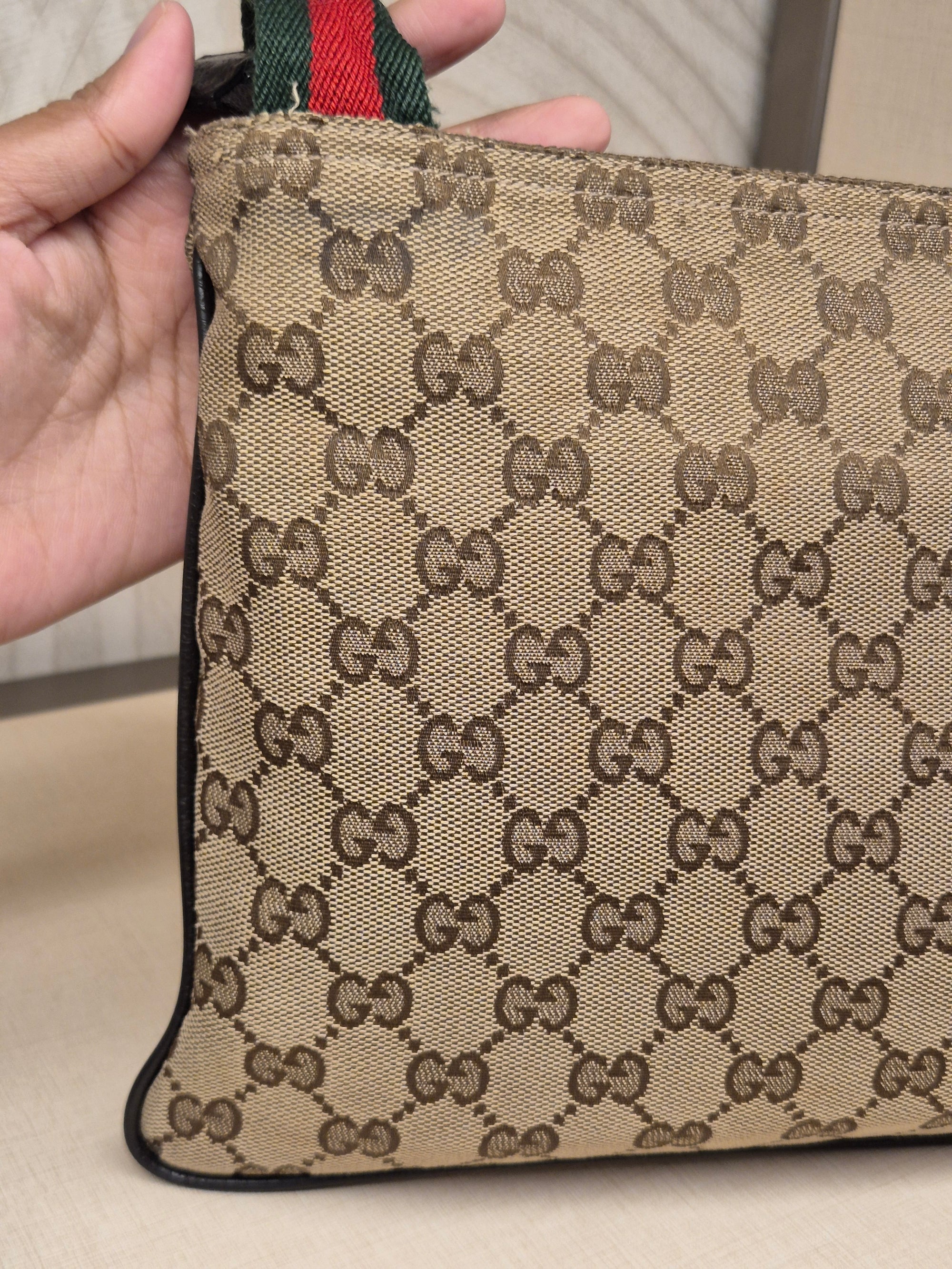 Gucci Mesenger Monogram