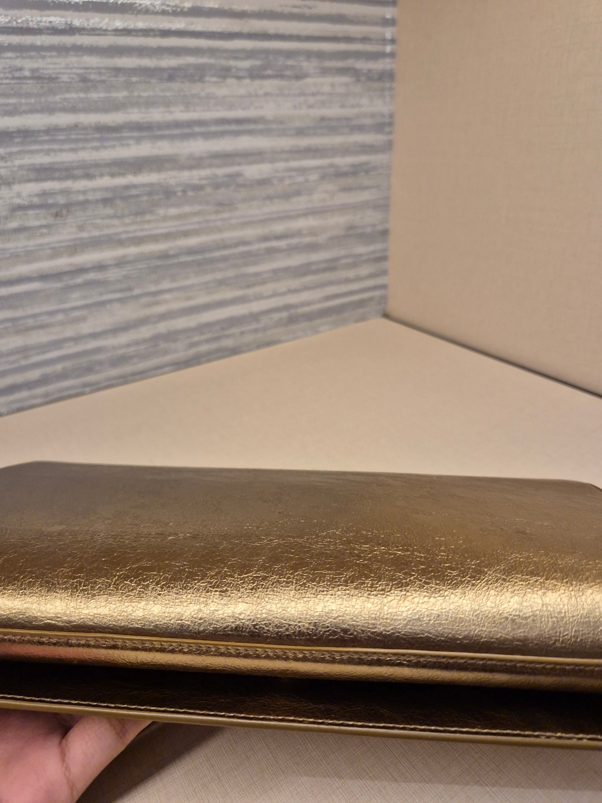Saint Laurent Belle Clutch