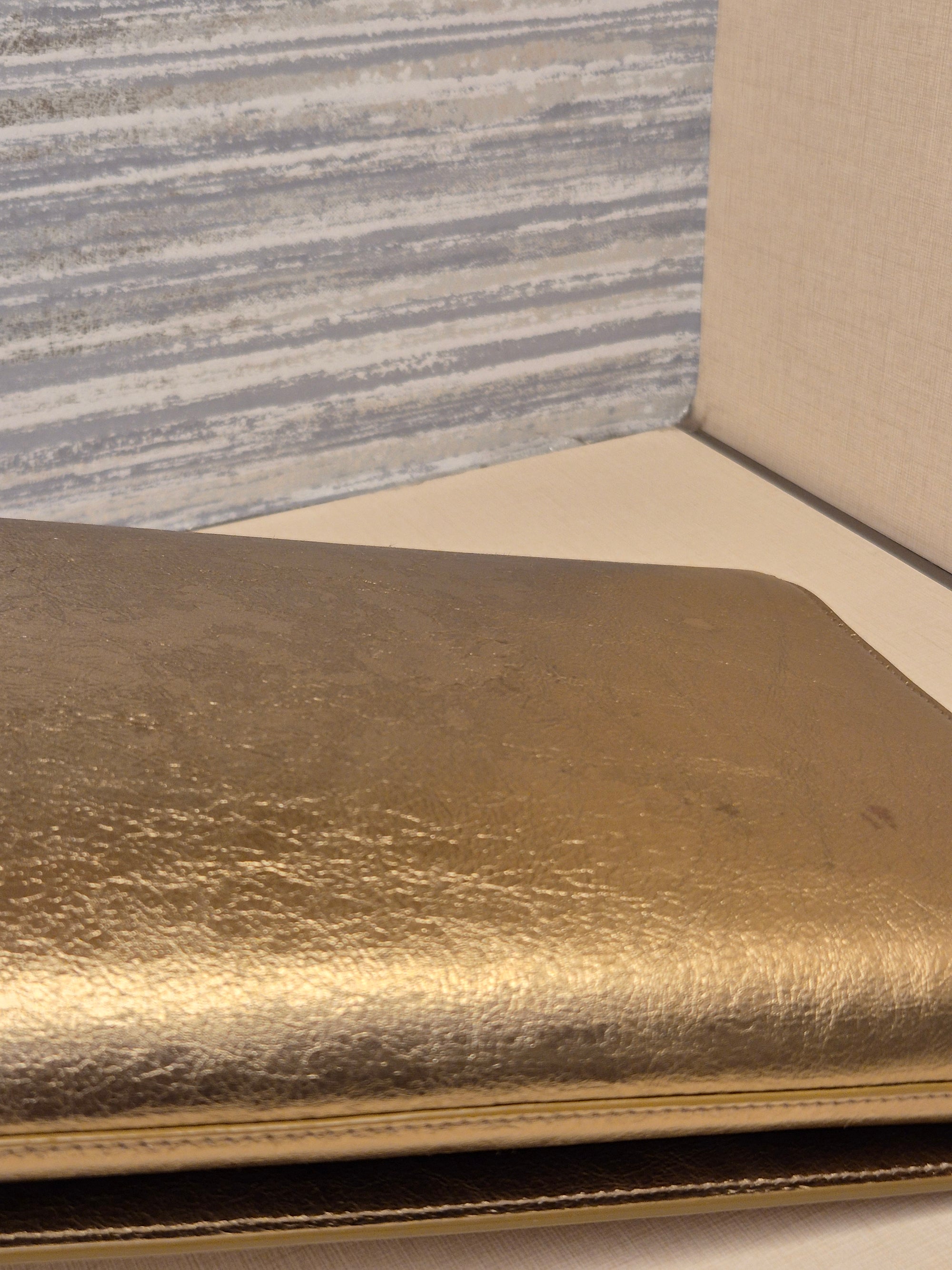 Saint Laurent Belle Clutch