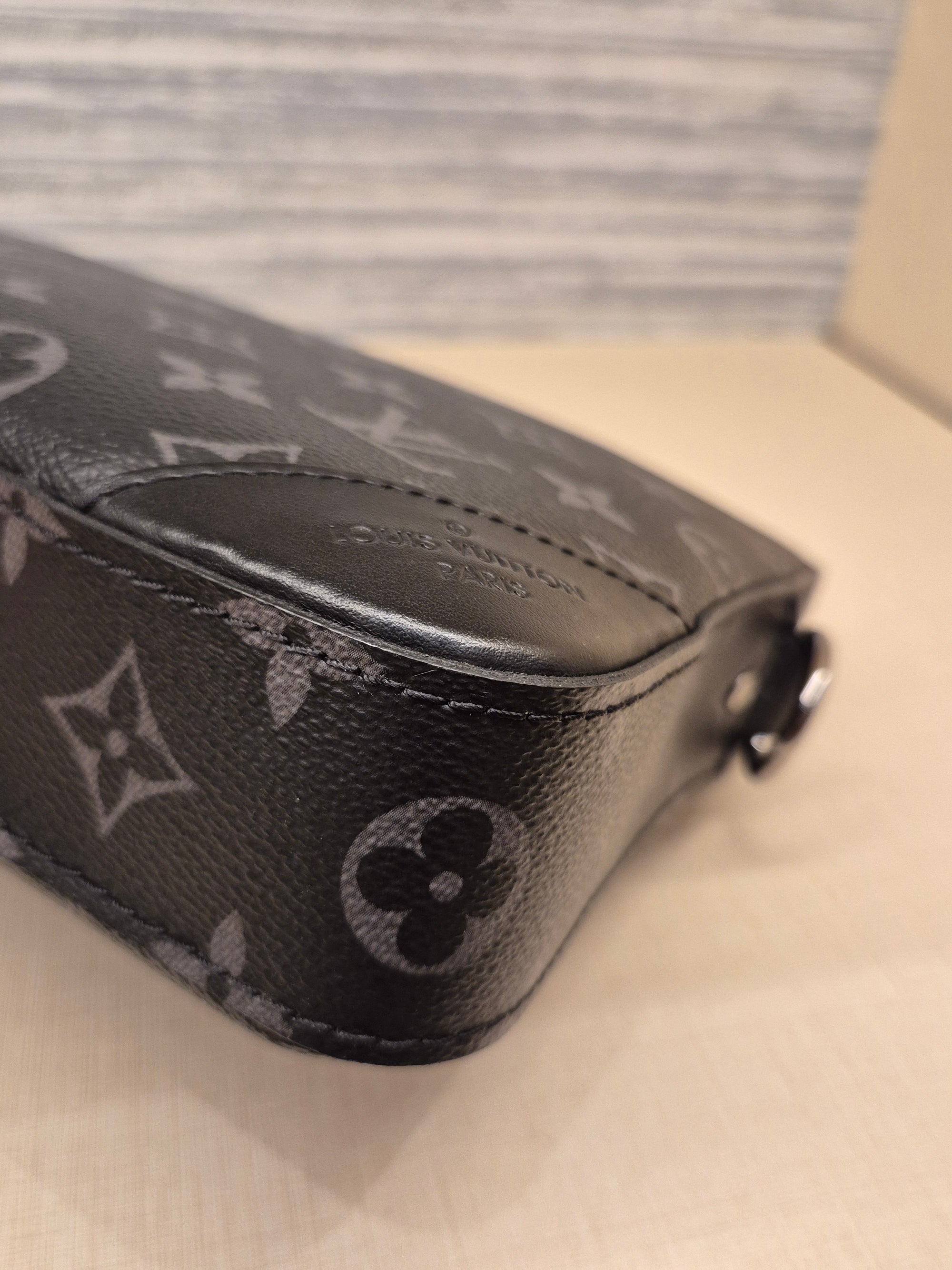Louis Vuitton Trio Mesenger Monogram Eclipse