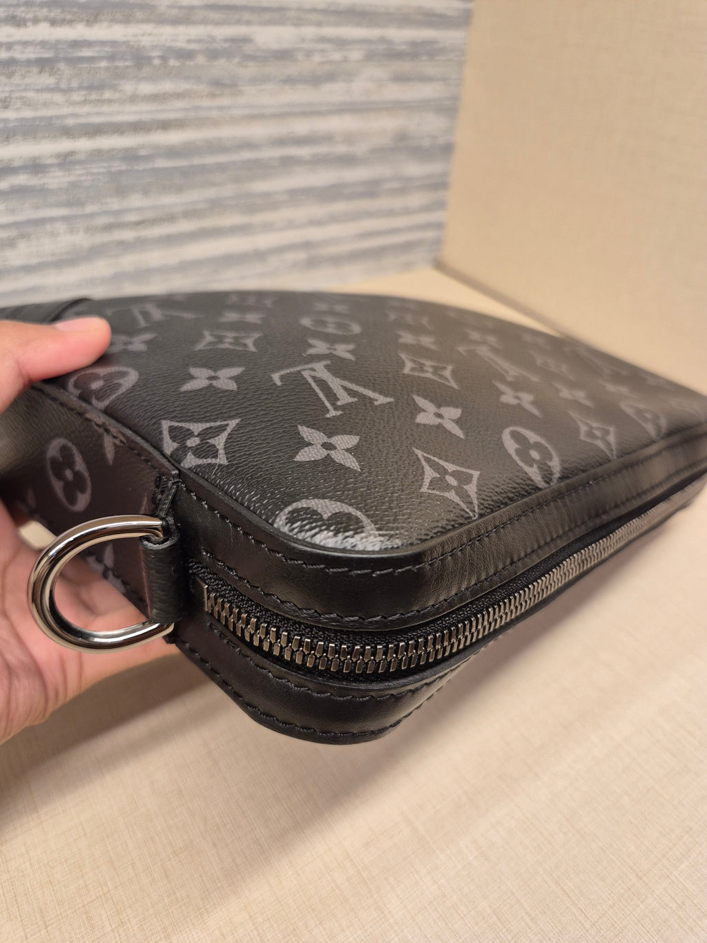 Louis Vuitton Trio Mesenger Monogram Eclipse
