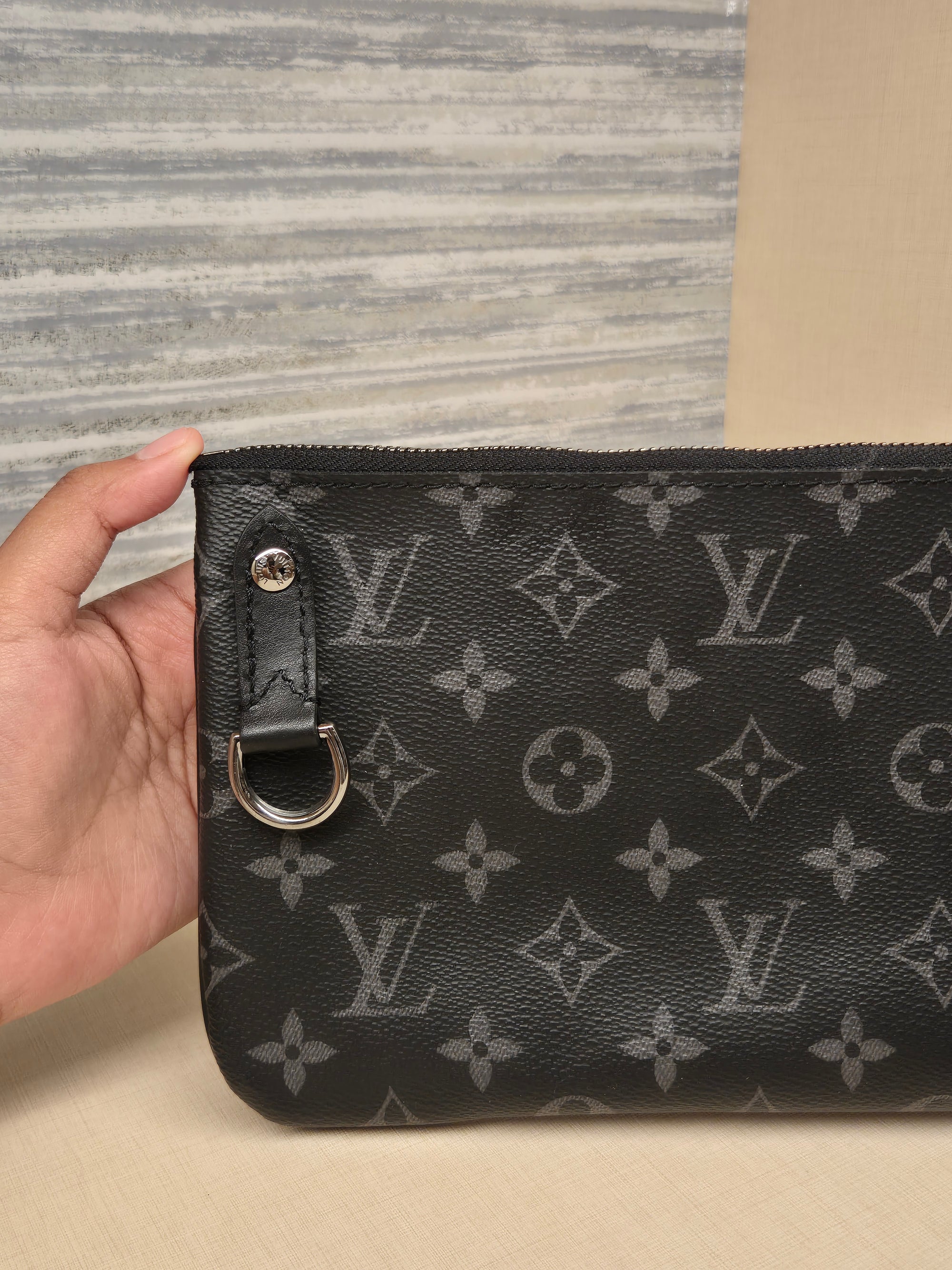 Louis Vuitton Trio Mesenger Monogram Eclipse