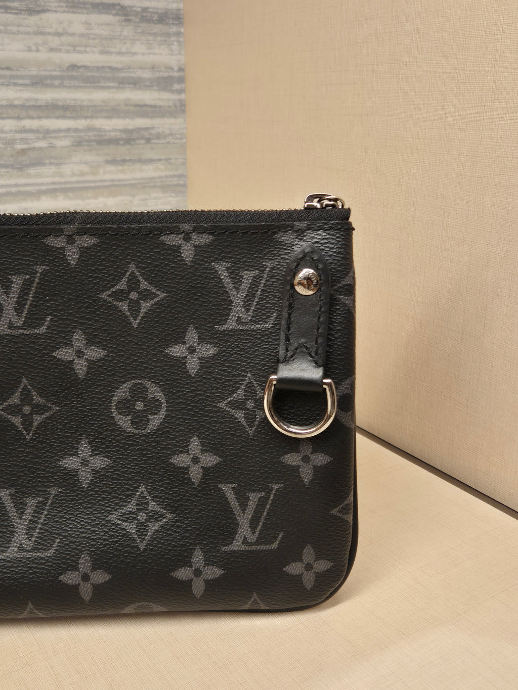 Louis Vuitton Trio Mesenger Monogram Eclipse