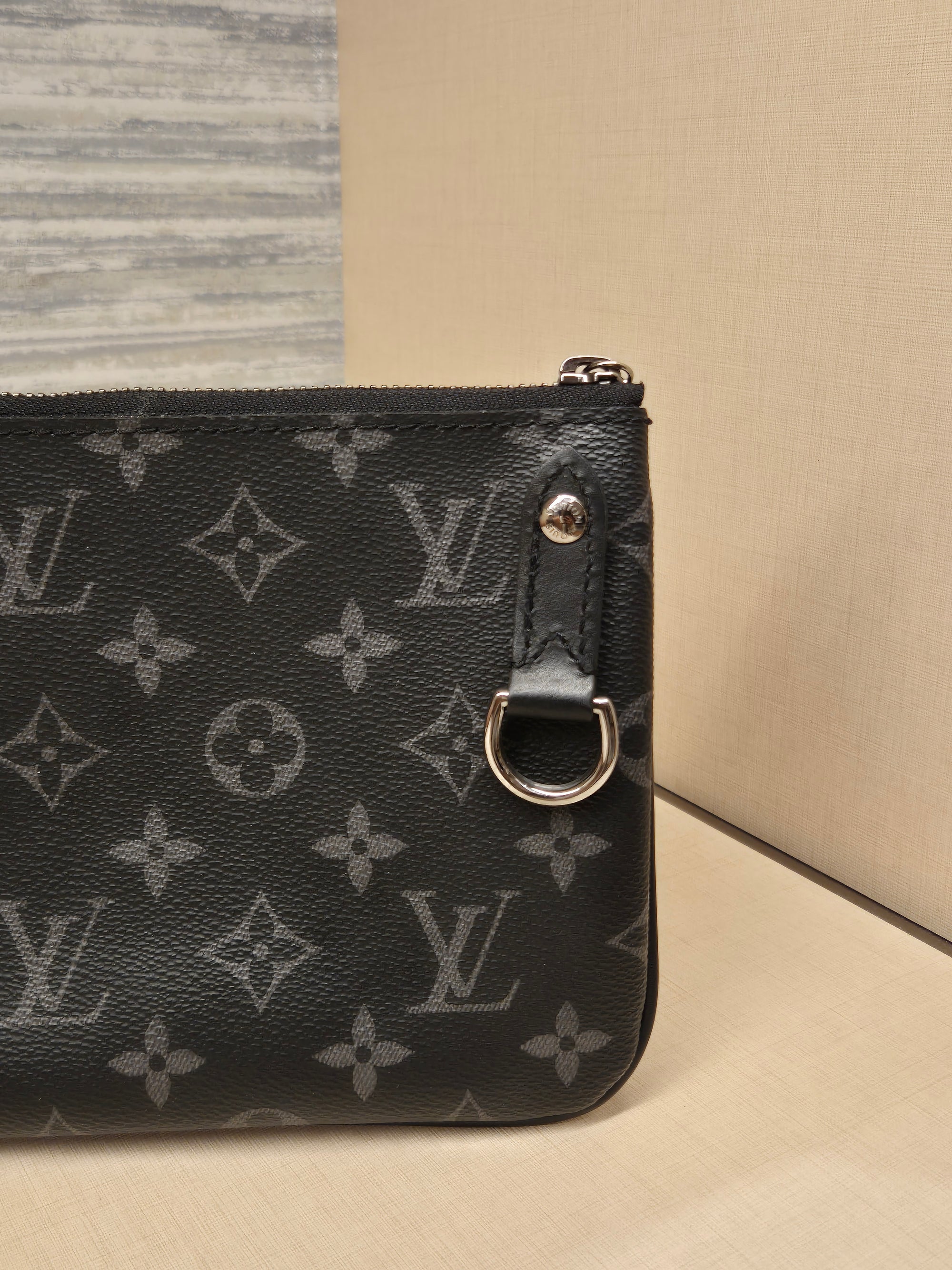 Louis Vuitton Trio Mesenger Monogram Eclipse