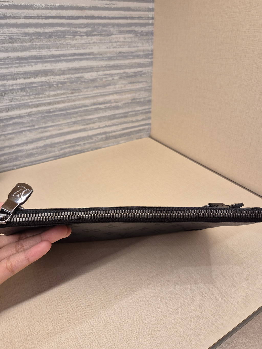 Louis Vuitton Trio Mesenger Monogram Eclipse