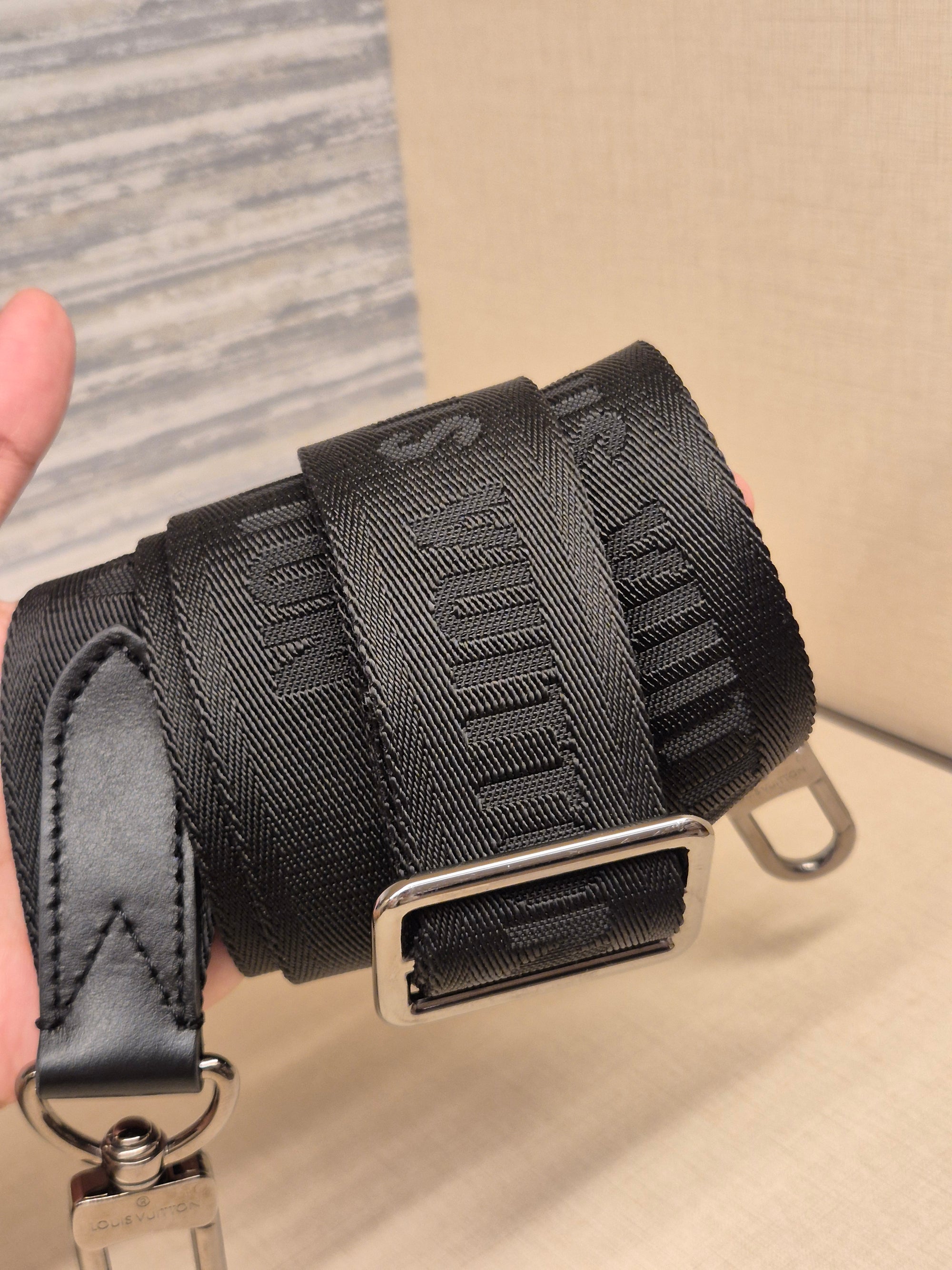 Louis Vuitton Trio Mesenger Monogram Eclipse