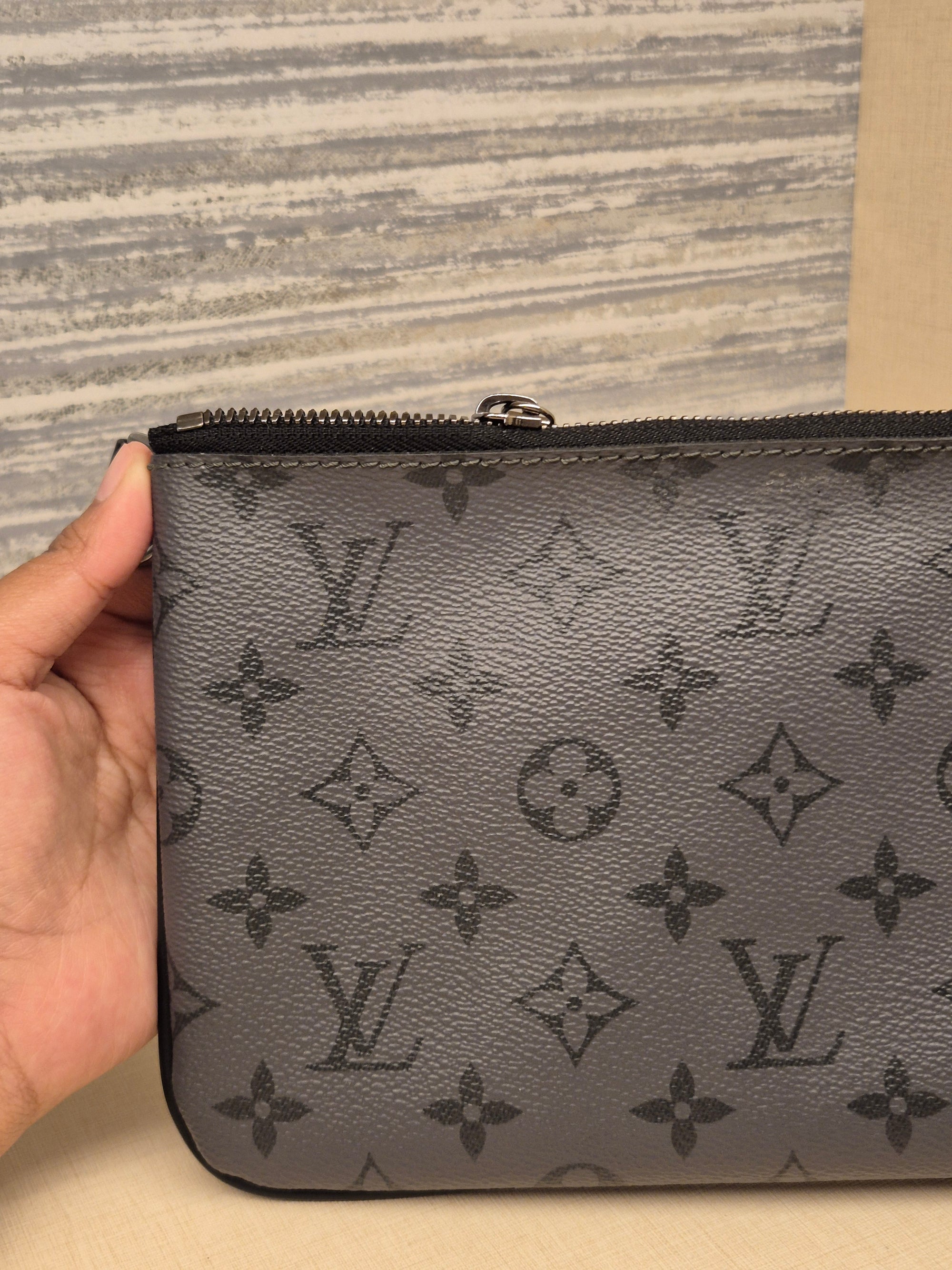 Louis Vuitton Trio Mesenger Monogram Eclipse