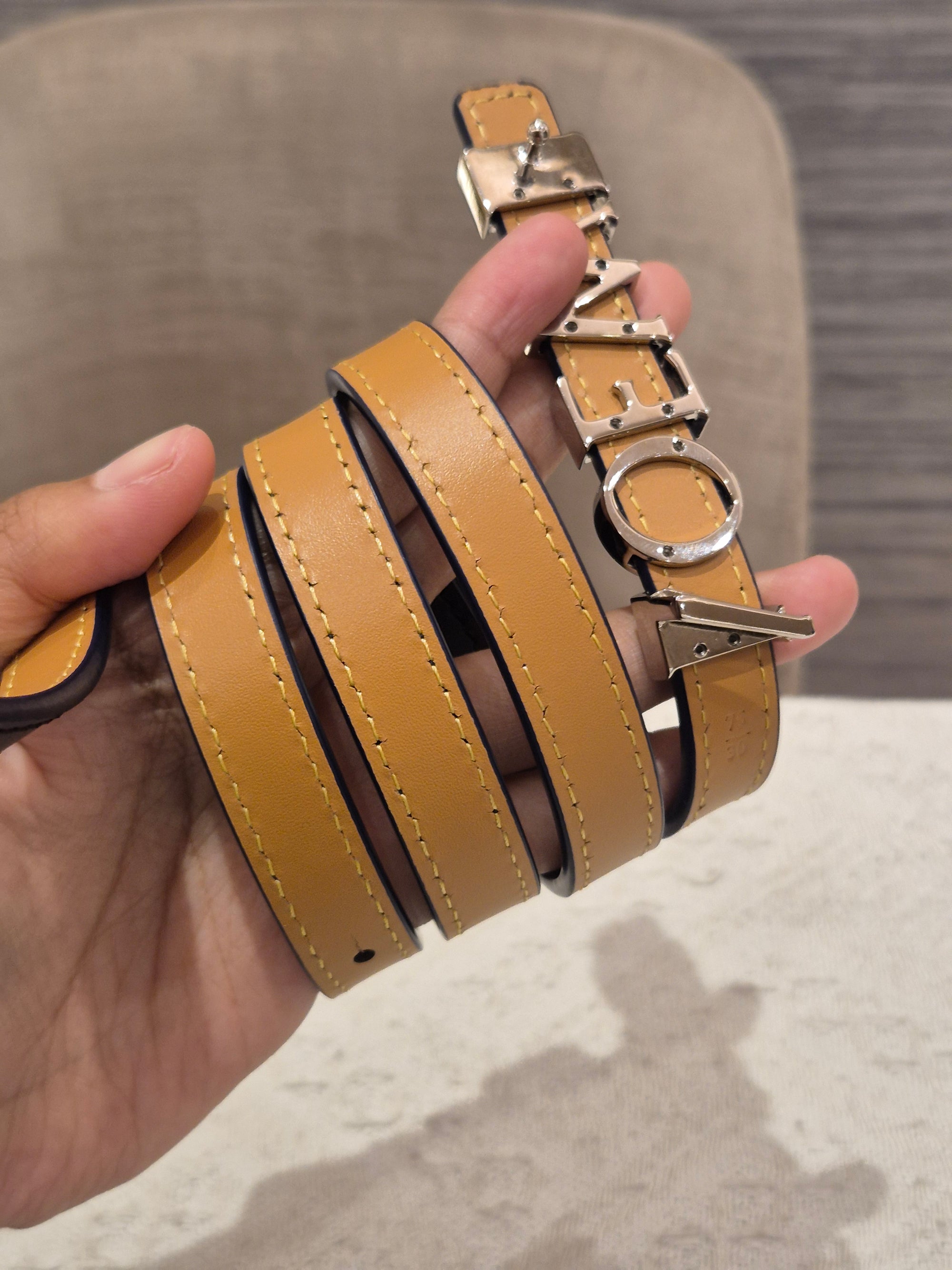 Loewe Belt Font