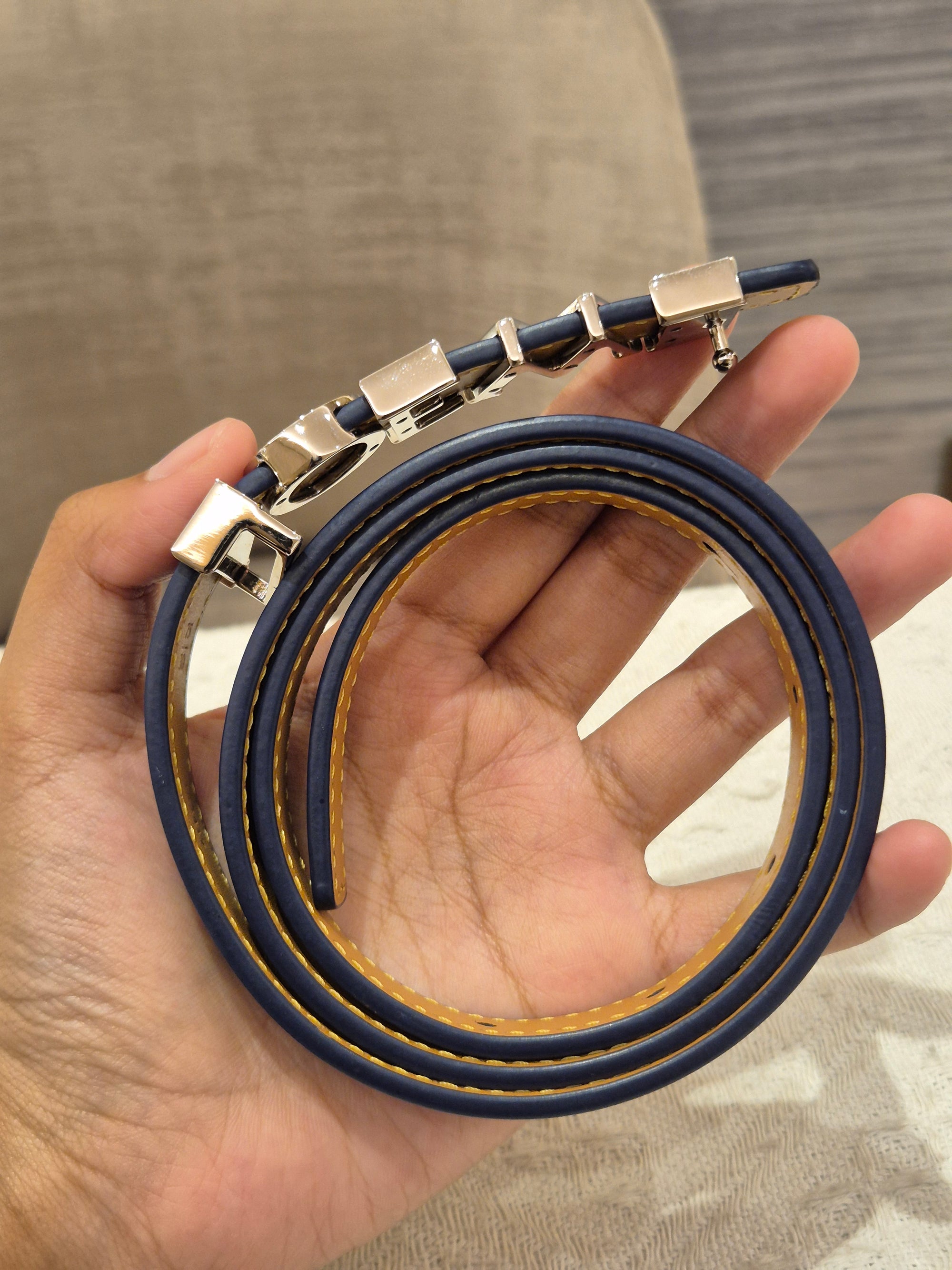 Loewe Belt Font