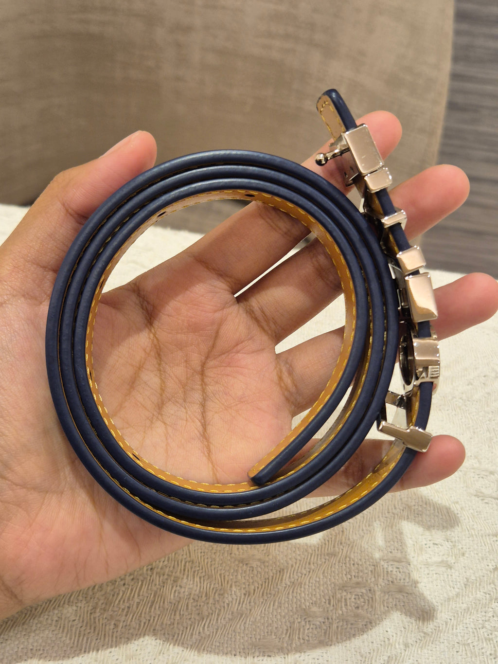 Loewe Belt Font