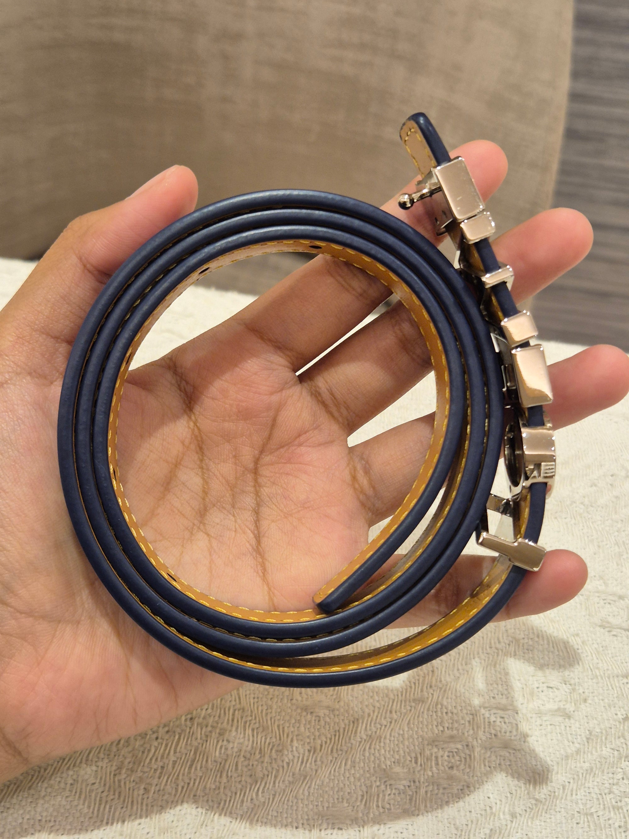 Loewe Belt Font
