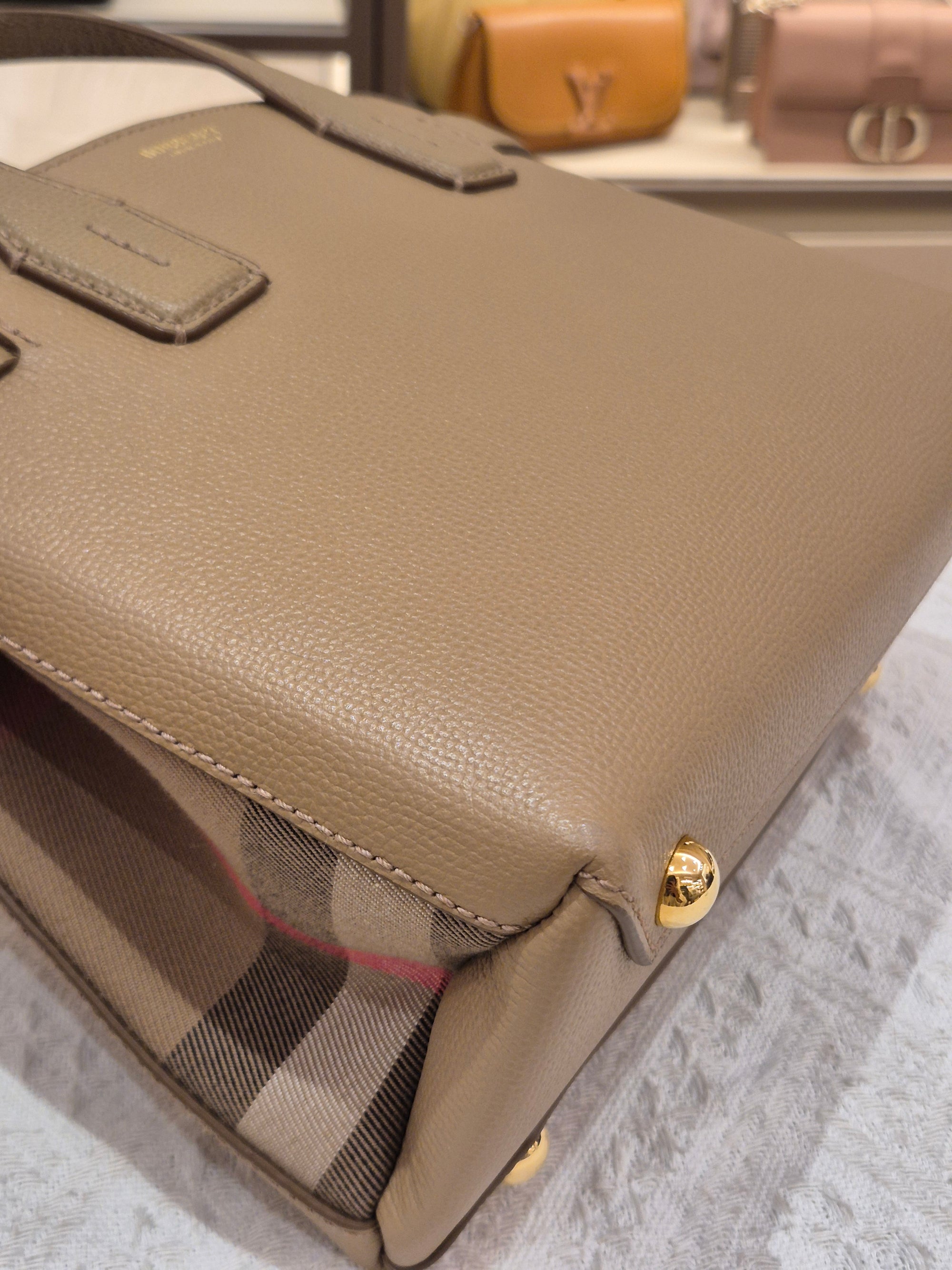 Burberry Banner Check
