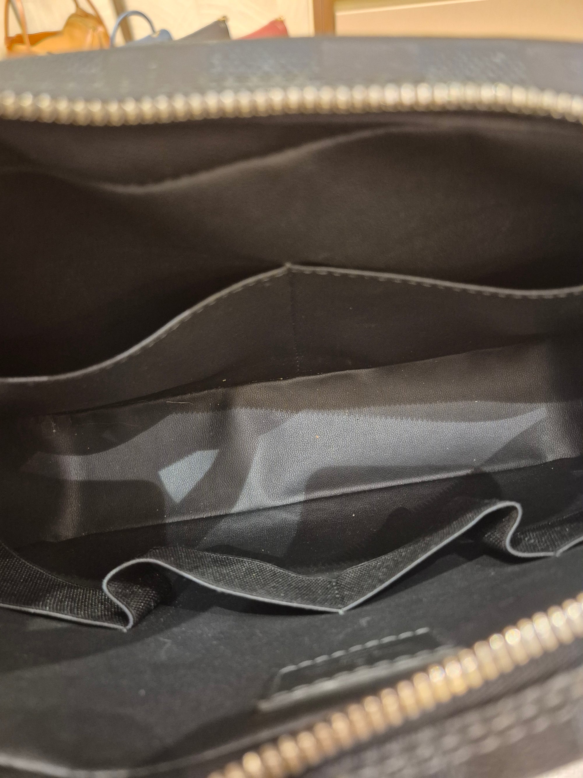 LV Toilet Pouch Damier Graphite