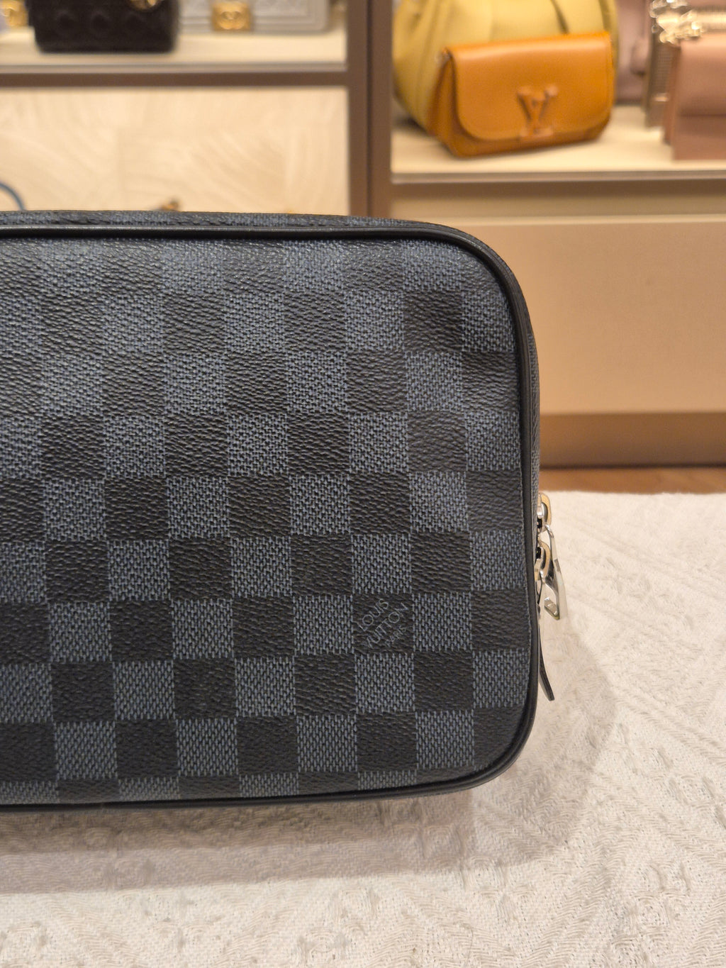 LV Toilet Pouch Damier Graphite