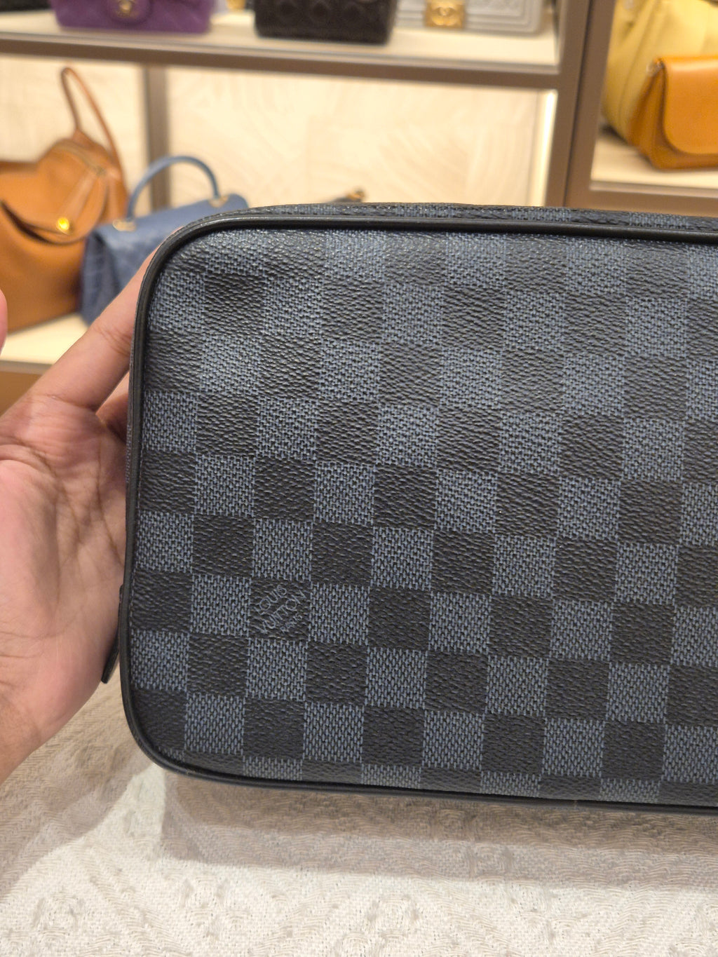 LV Toilet Pouch Damier Graphite