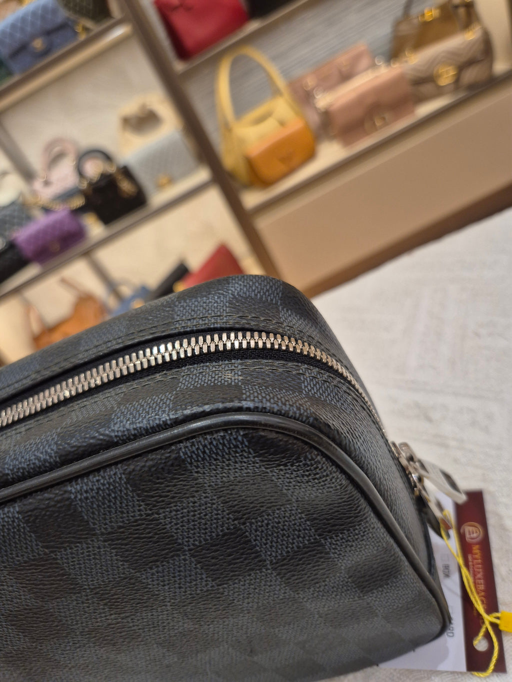LV Toilet Pouch Damier Graphite