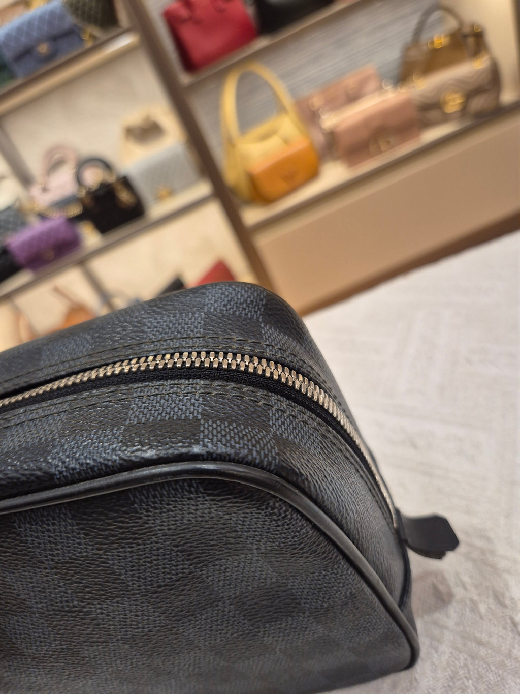 LV Toilet Pouch Damier Graphite