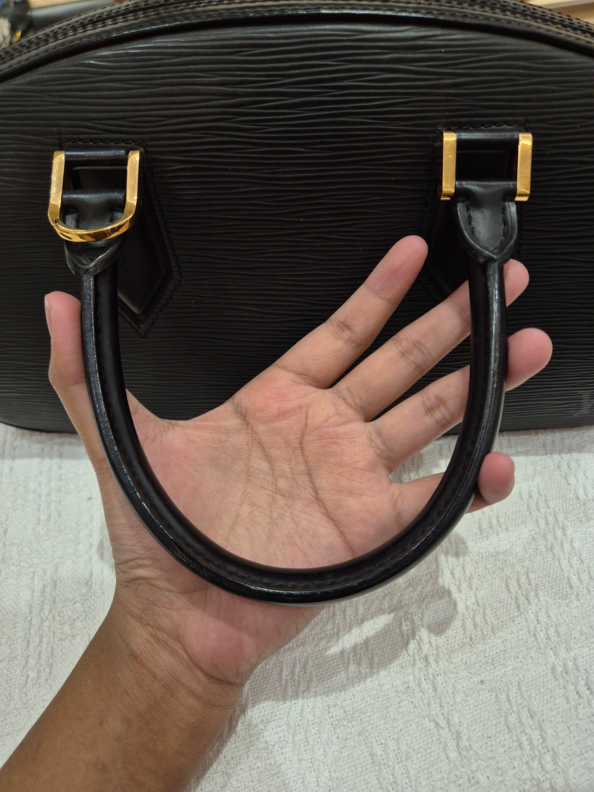 Louis Vuitton Jasmine Epi Black