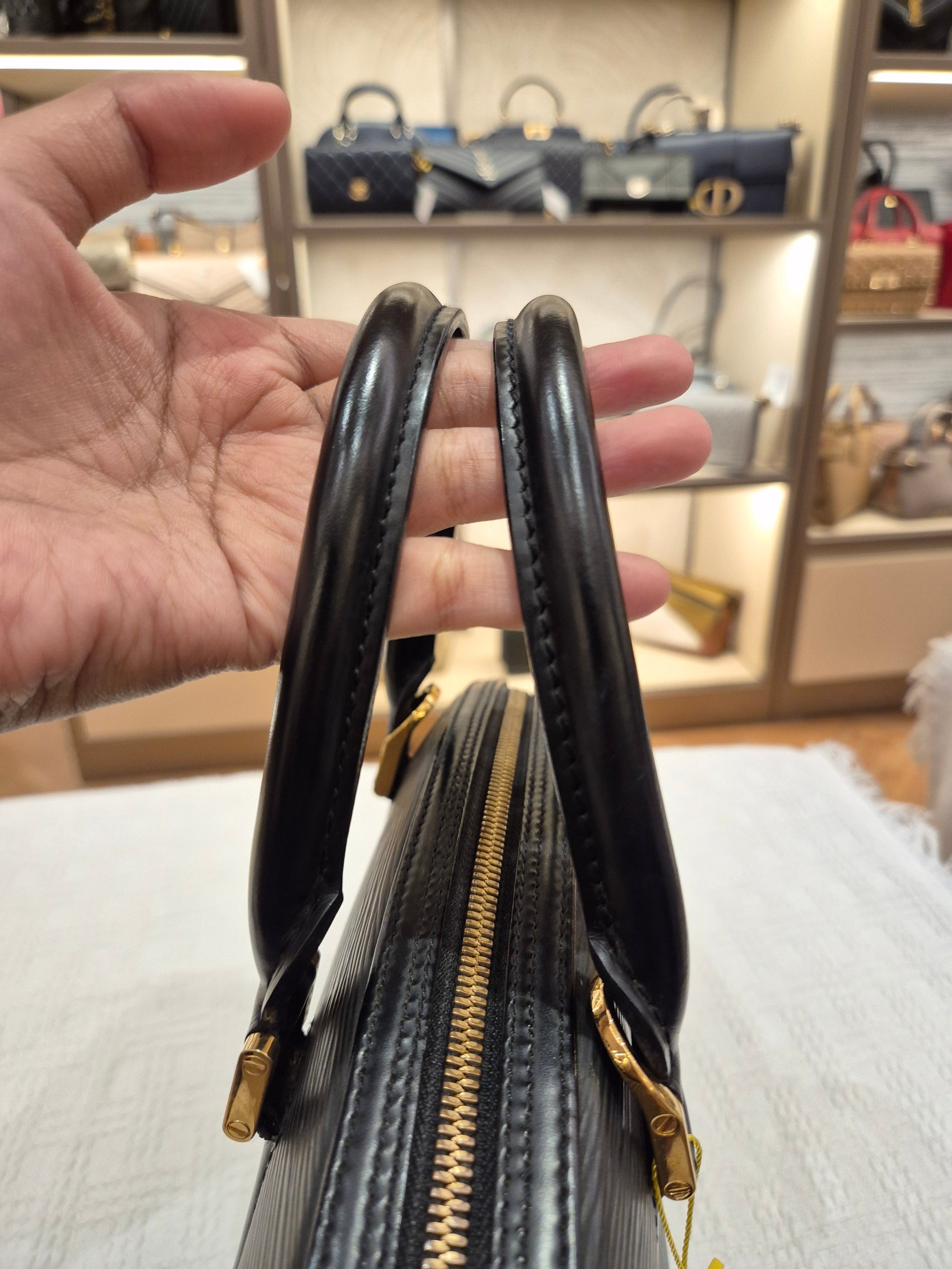 Louis Vuitton Jasmine Epi Black